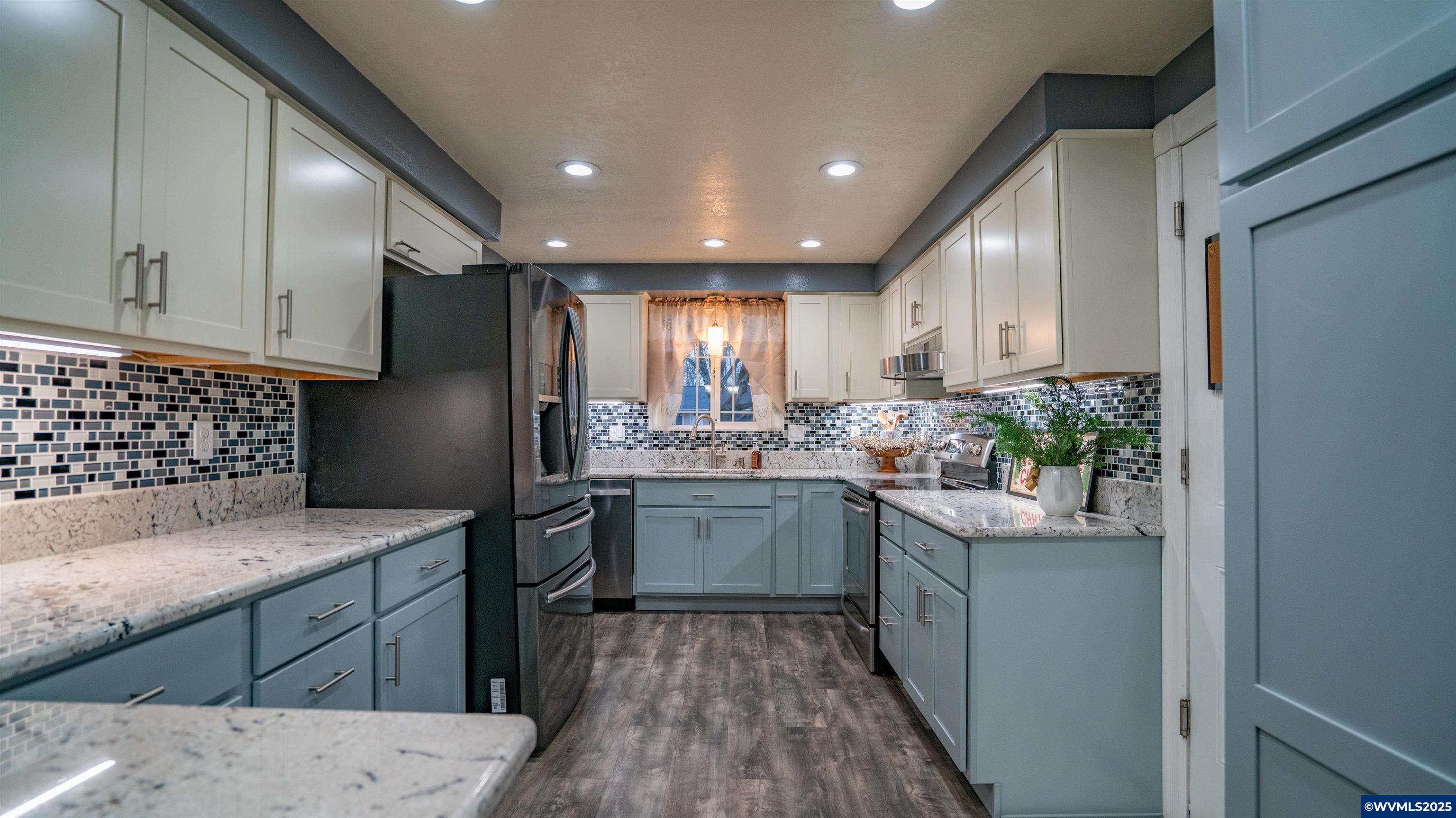 Salem, Oregon 97305, United States, 3 Bedrooms Bedrooms, ,2 BathroomsBathrooms,Residential,Active,255148