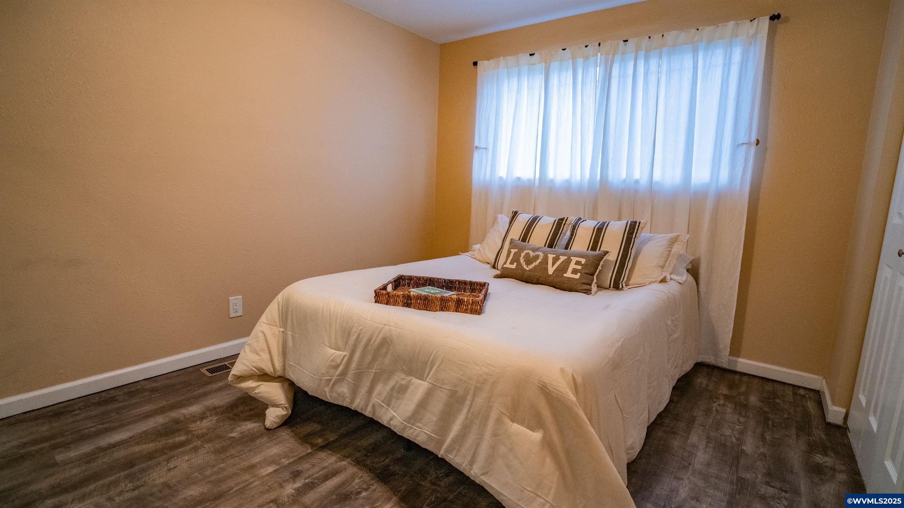 Salem, Oregon 97305, United States, 3 Bedrooms Bedrooms, ,2 BathroomsBathrooms,Residential,Active,255148