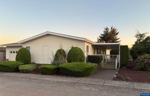 2120 Robins (#19) Ln SE Salem OR 97306