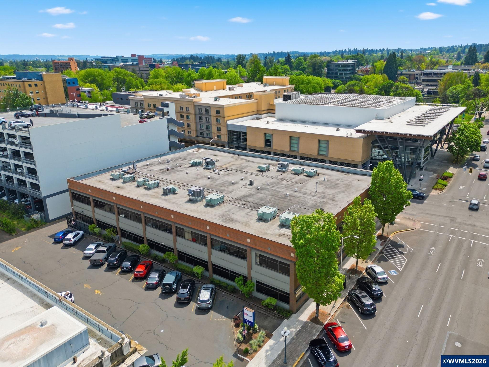198 Commercial St SE