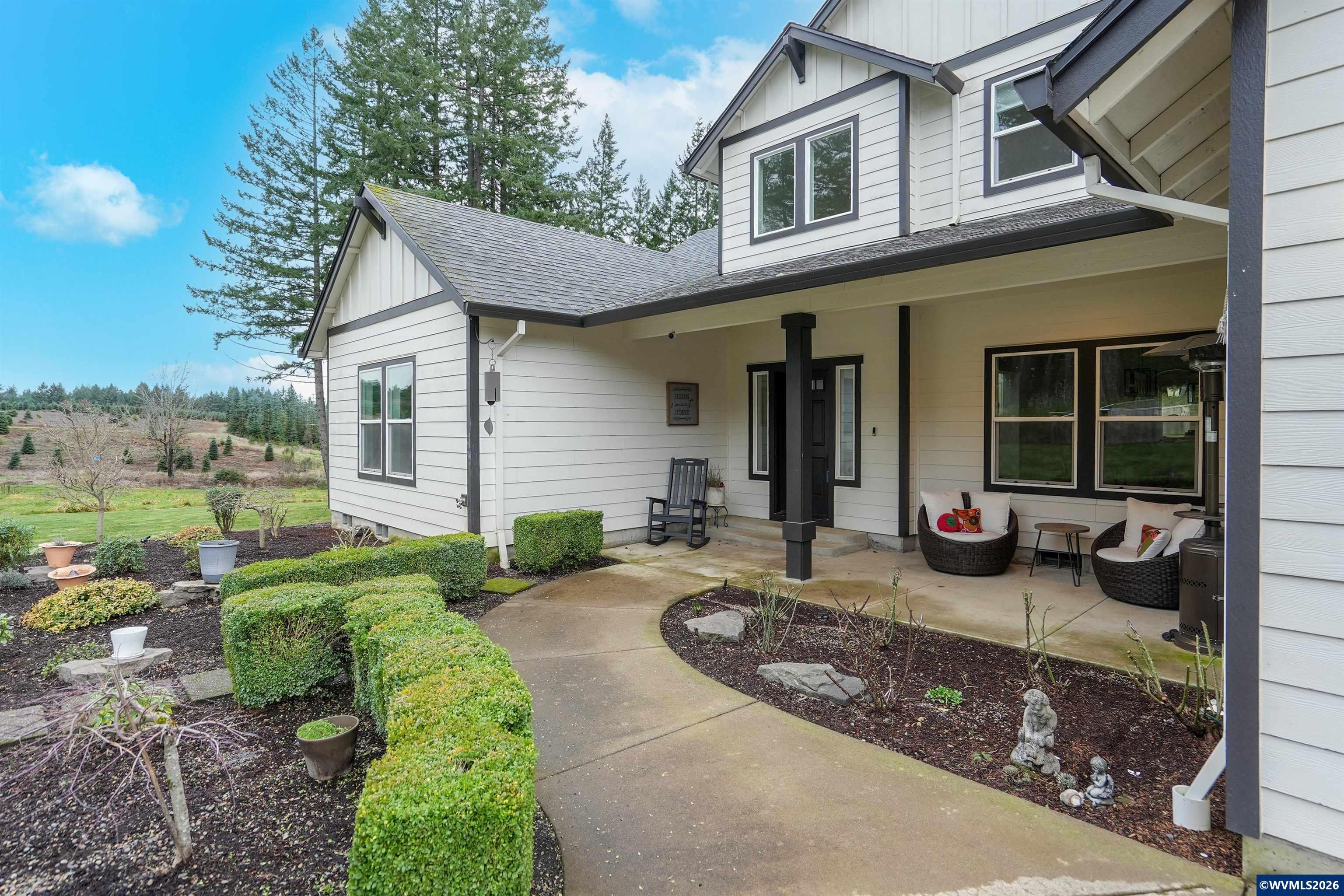 19724 DeSantis Ln SE