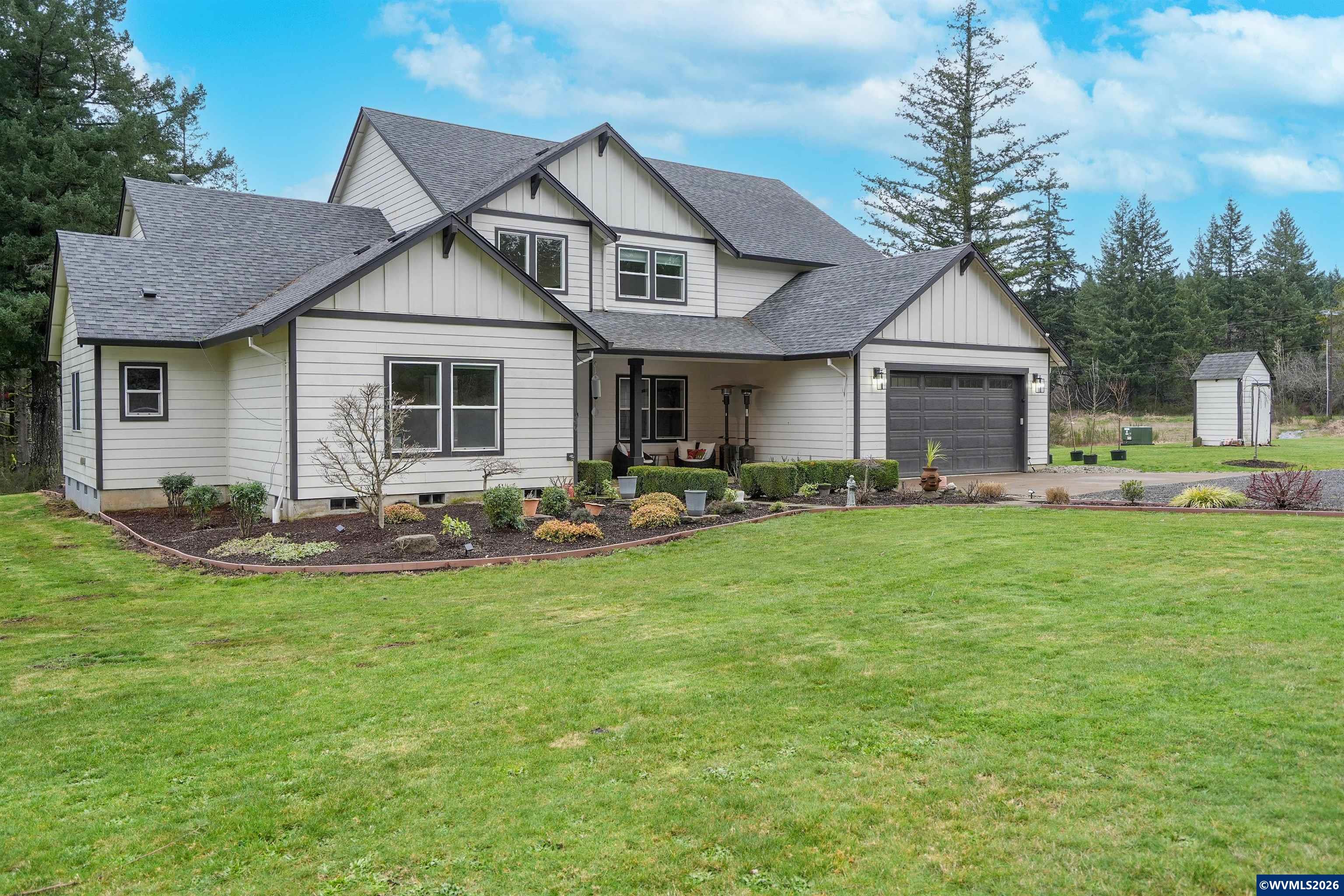 19724 DeSantis Ln SE