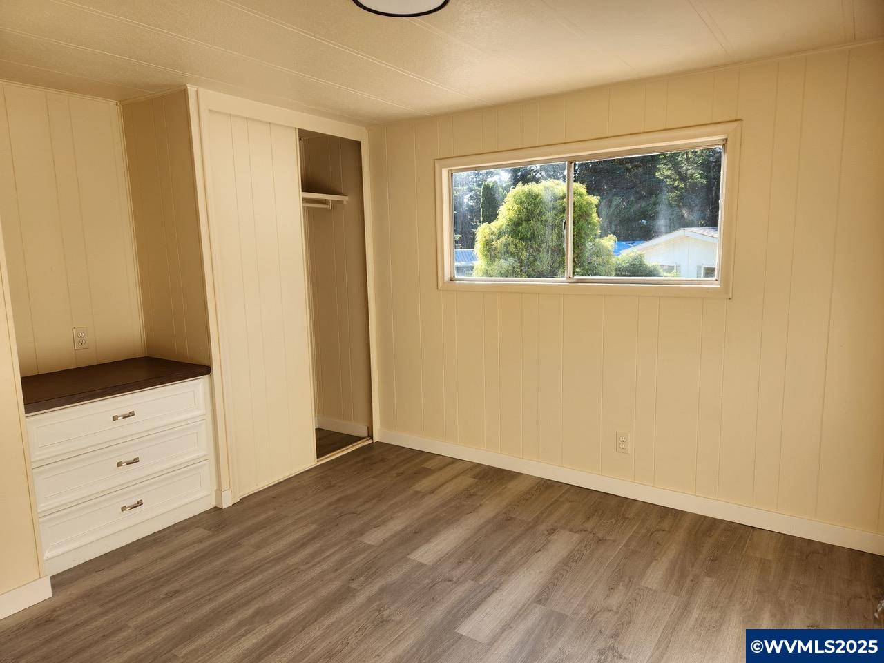 2040 Nougat Ct SE