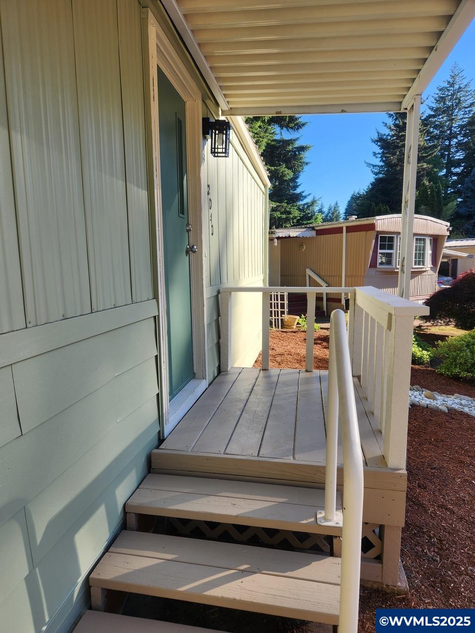 2040 Nougat Ct SE