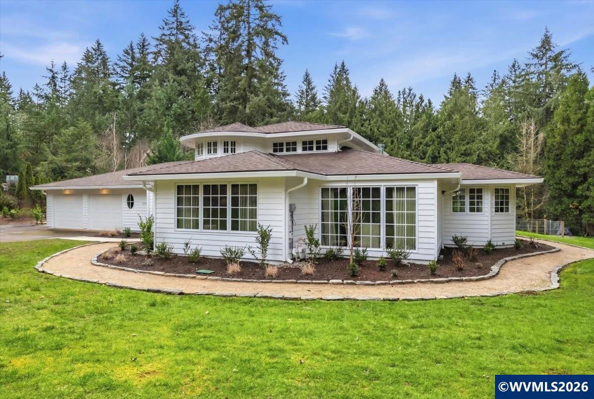 3585 Deer Lake Ct SE