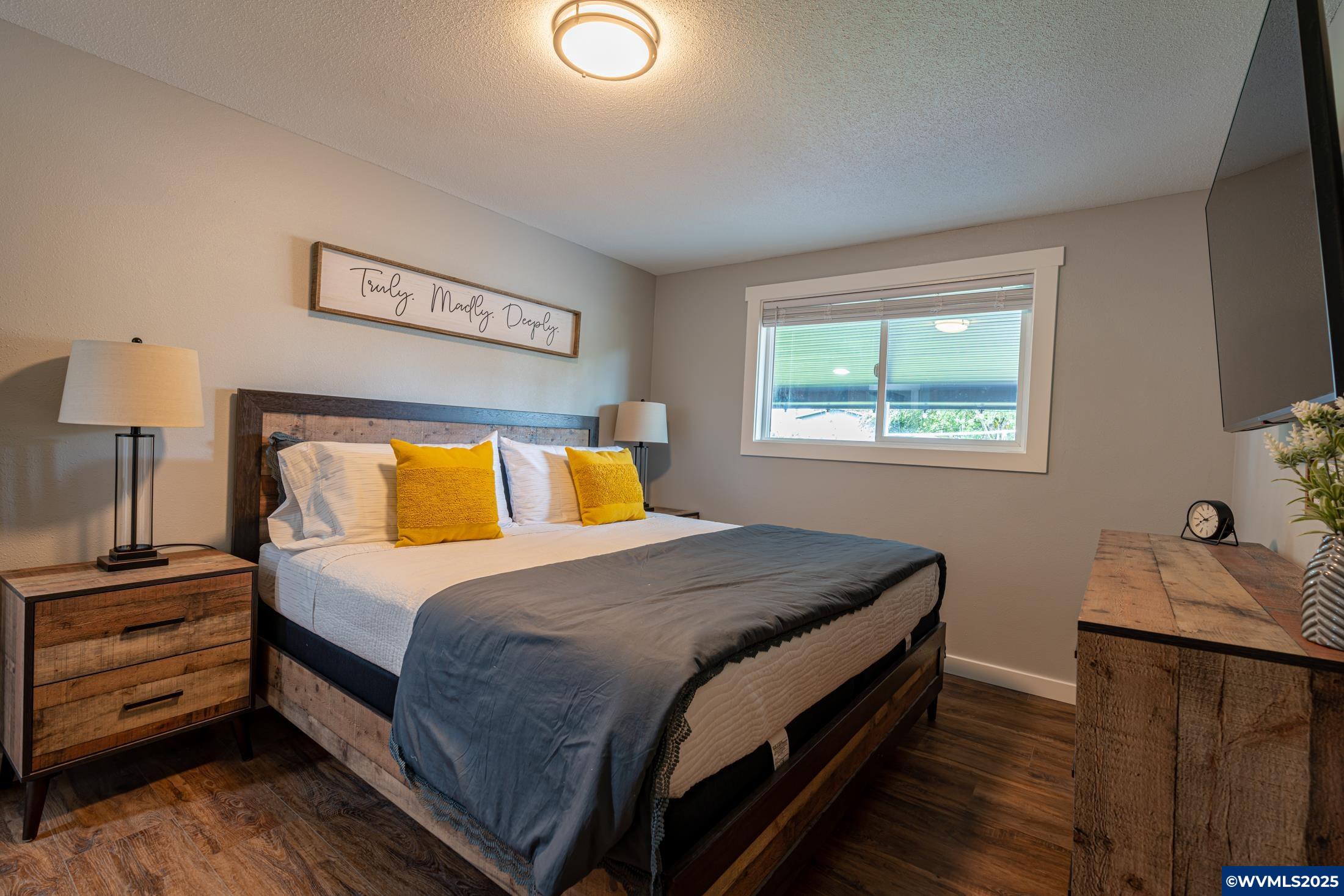 Independence, Oregon 97351, United States, 2 Bedrooms Bedrooms, ,1 BathroomBathrooms,Residential,Active,216876