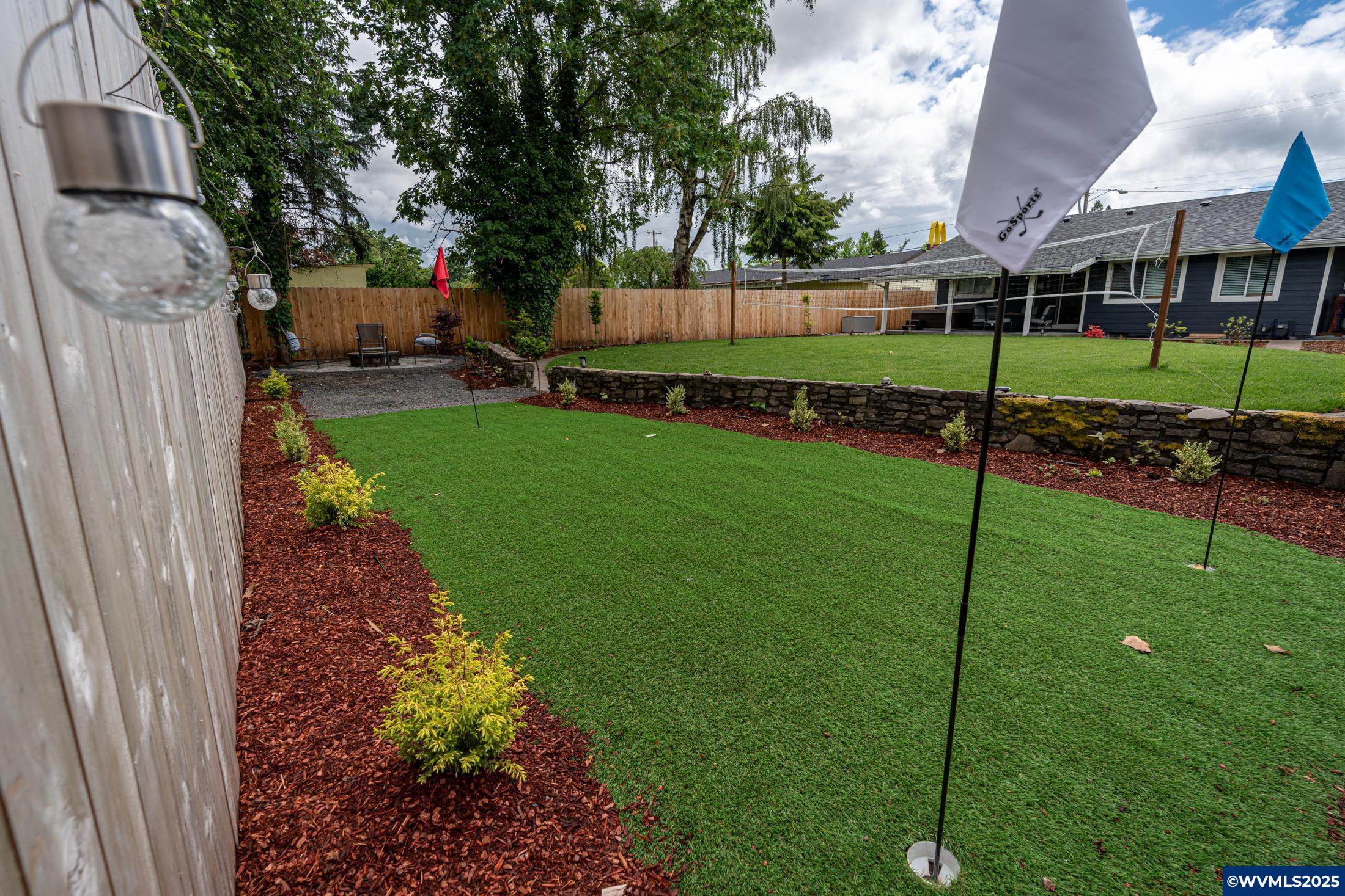 Independence, Oregon 97351, United States, 2 Bedrooms Bedrooms, ,1 BathroomBathrooms,Residential,Active,216876