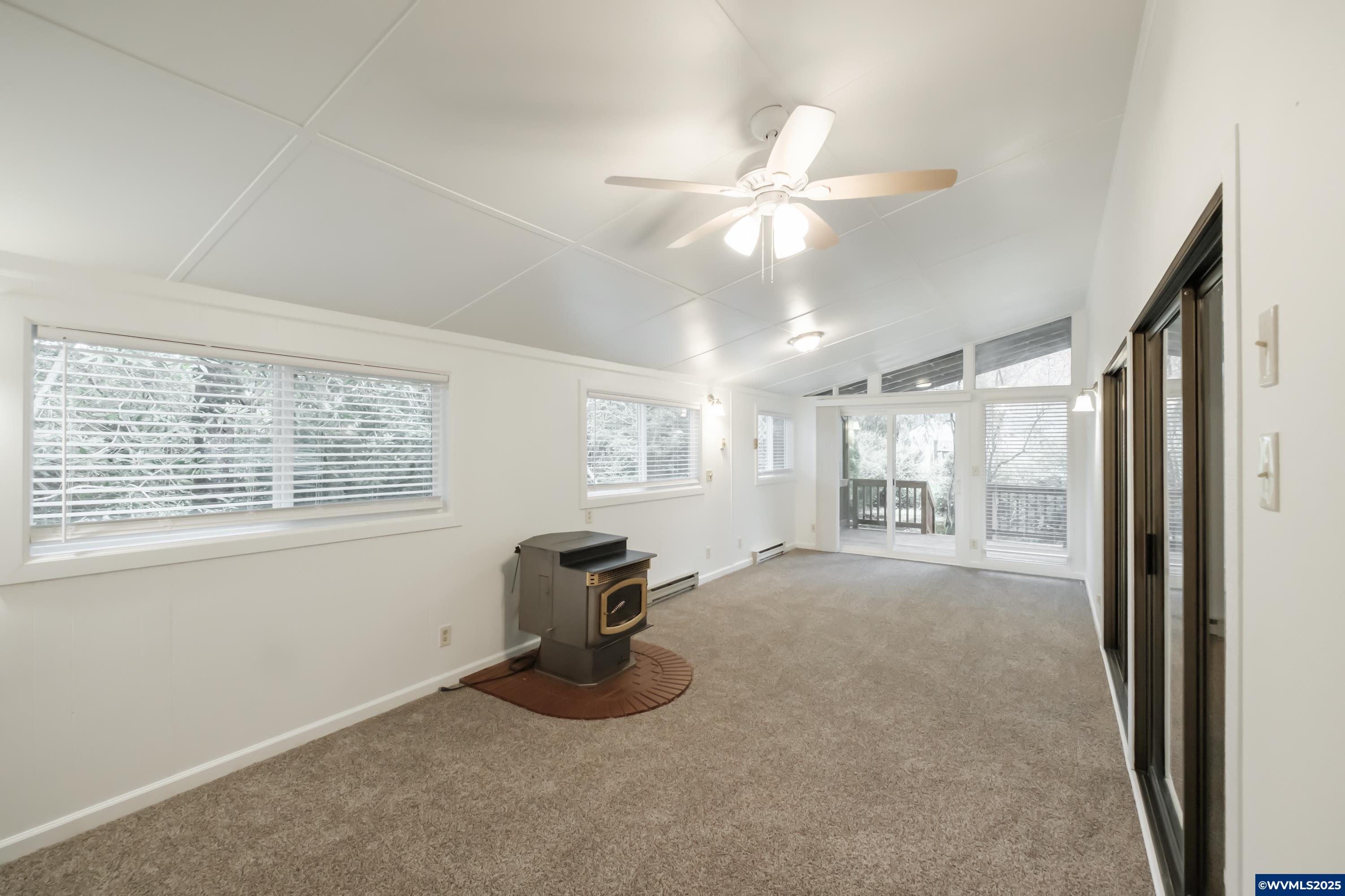 Florence, Oregon 97439, United States, 2 Bedrooms Bedrooms, ,2 BathroomsBathrooms,Residential,Active,95482