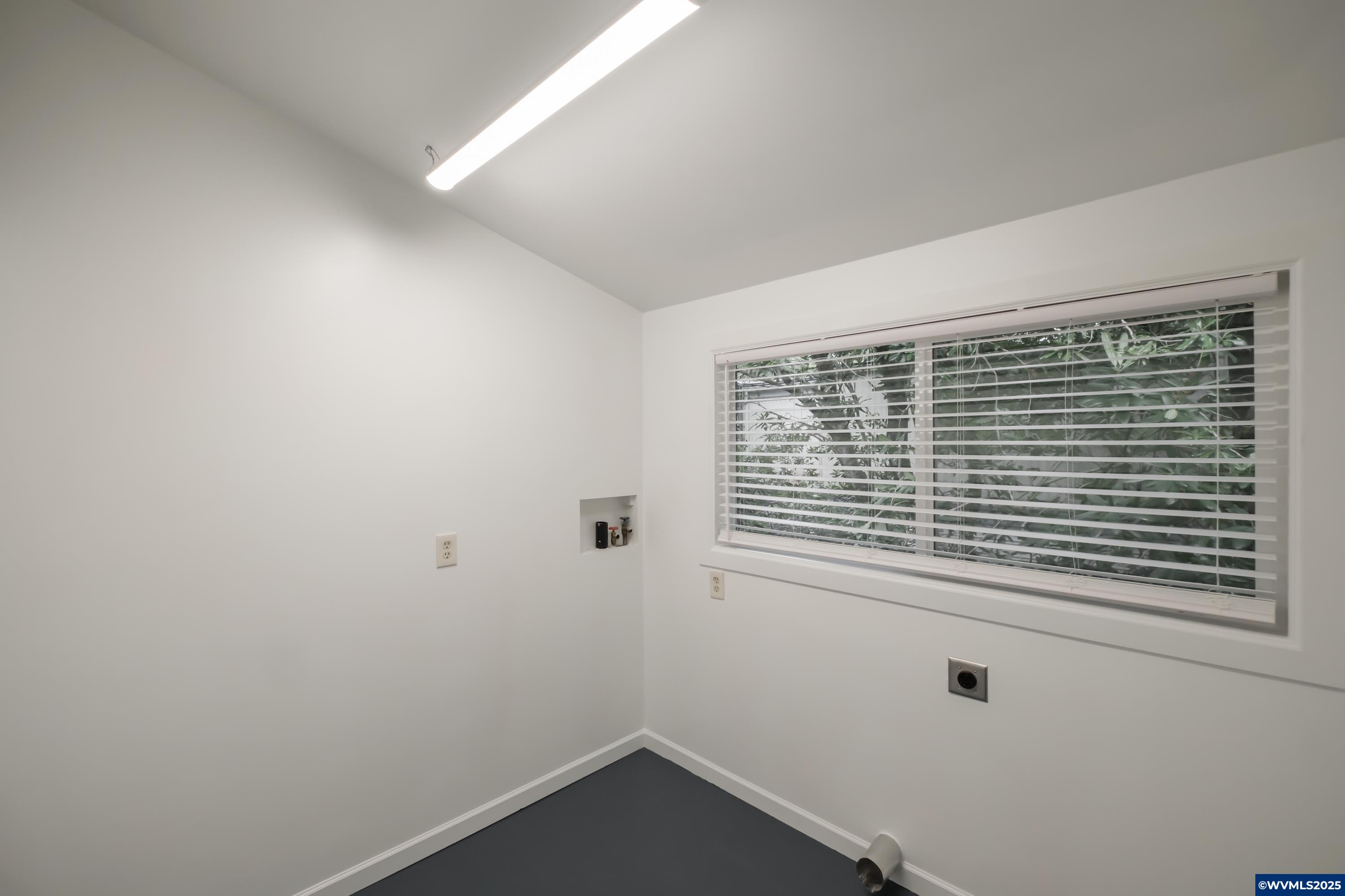 Florence, Oregon 97439, United States, 2 Bedrooms Bedrooms, ,2 BathroomsBathrooms,Residential,Active,95482