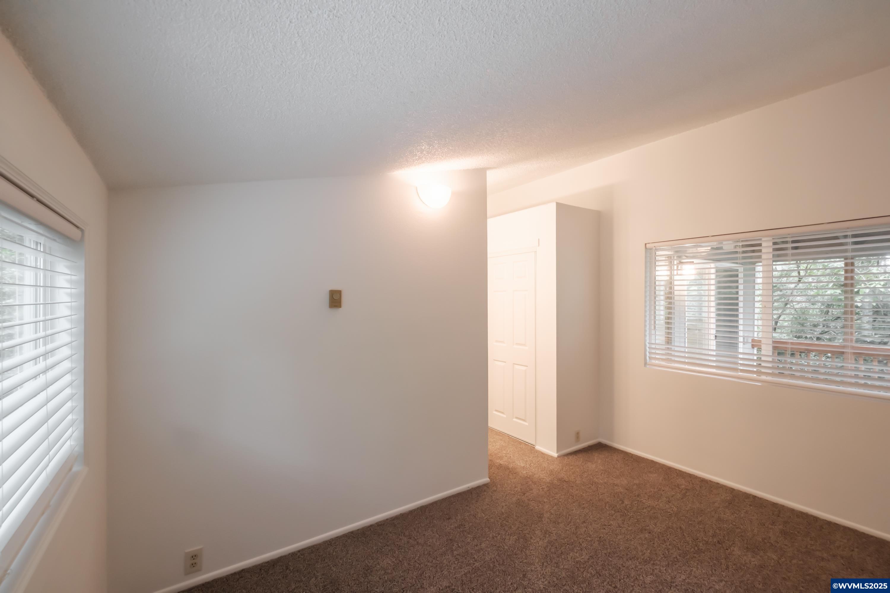 Florence, Oregon 97439, United States, 2 Bedrooms Bedrooms, ,2 BathroomsBathrooms,Residential,Active,95482