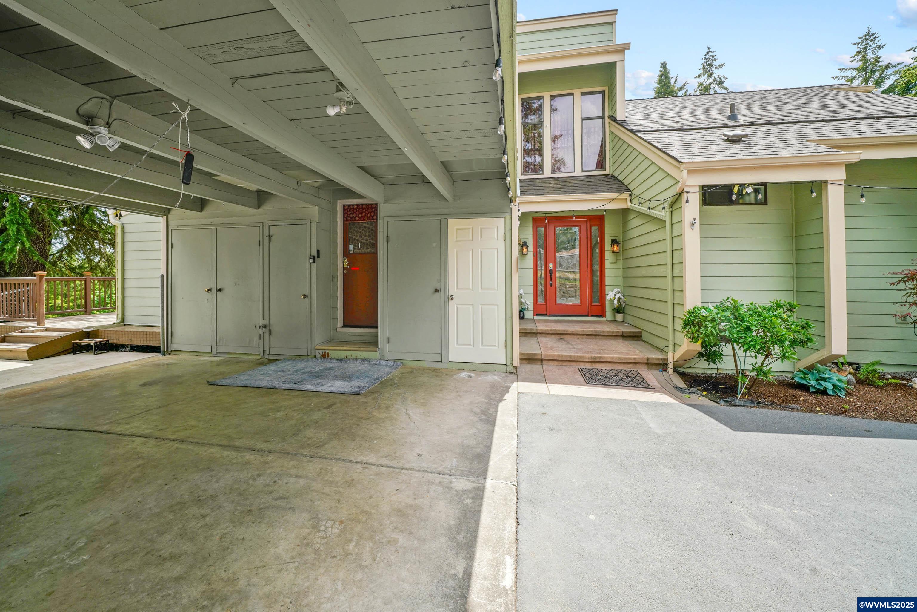 190 South Oak Grove Rd NW