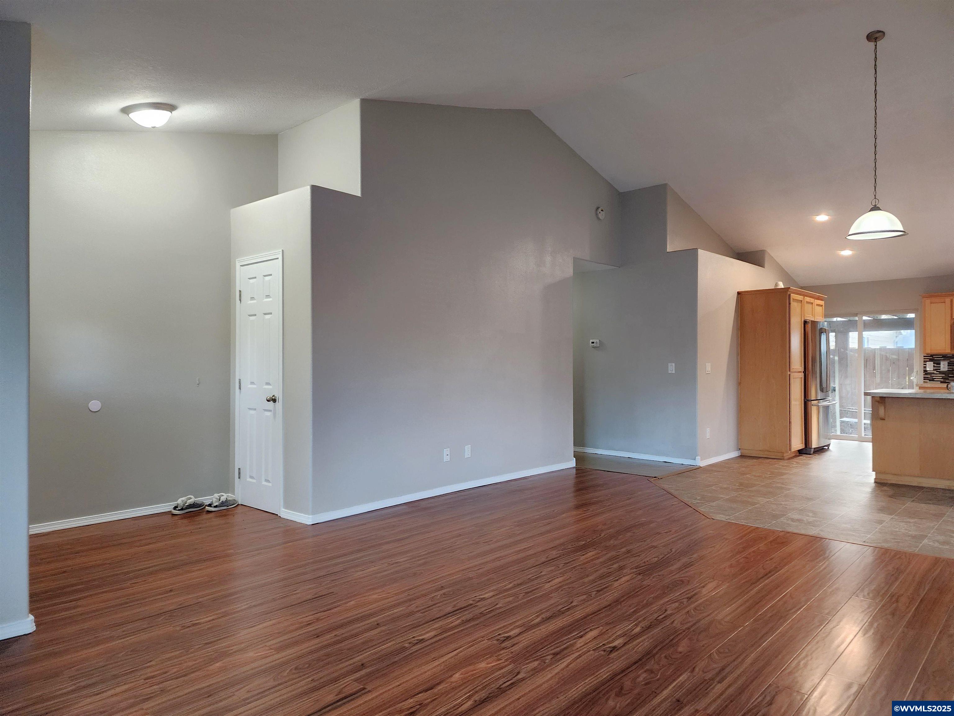 1765 Salmon River St NW St