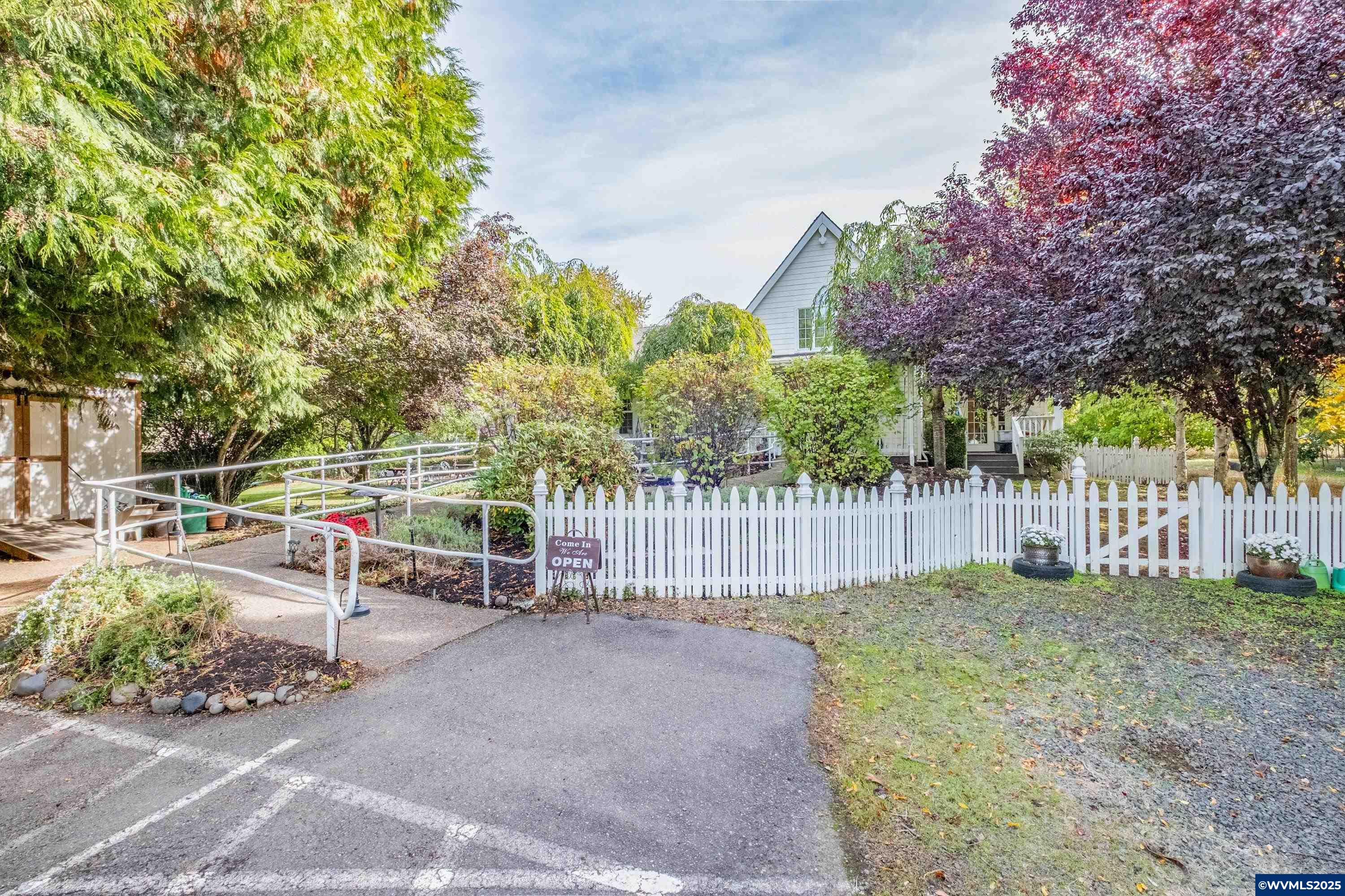 209 Templeton St