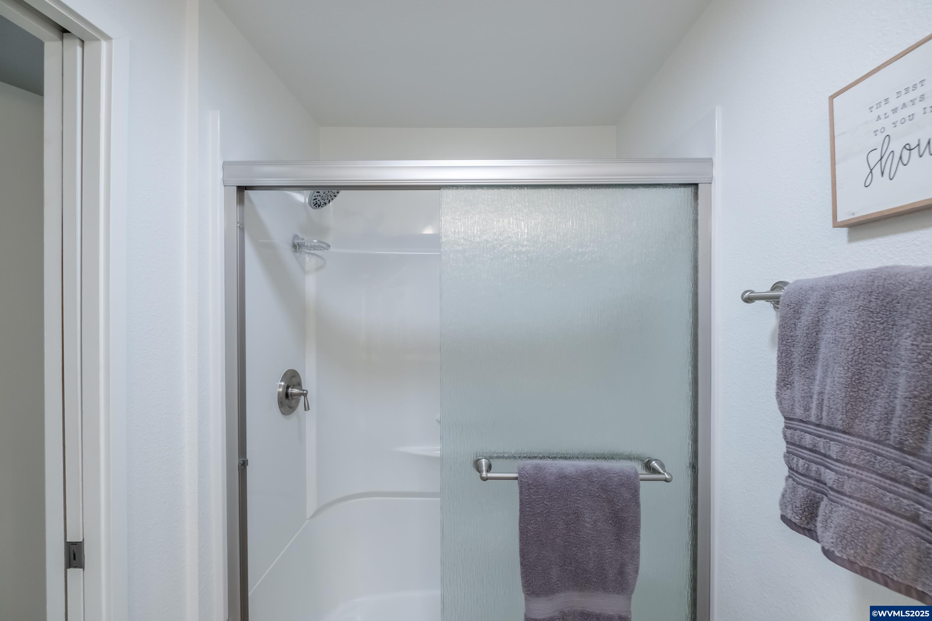 Salem, Oregon 97306, United States, 3 Bedrooms Bedrooms, ,2 BathroomsBathrooms,Residential,Active,216436