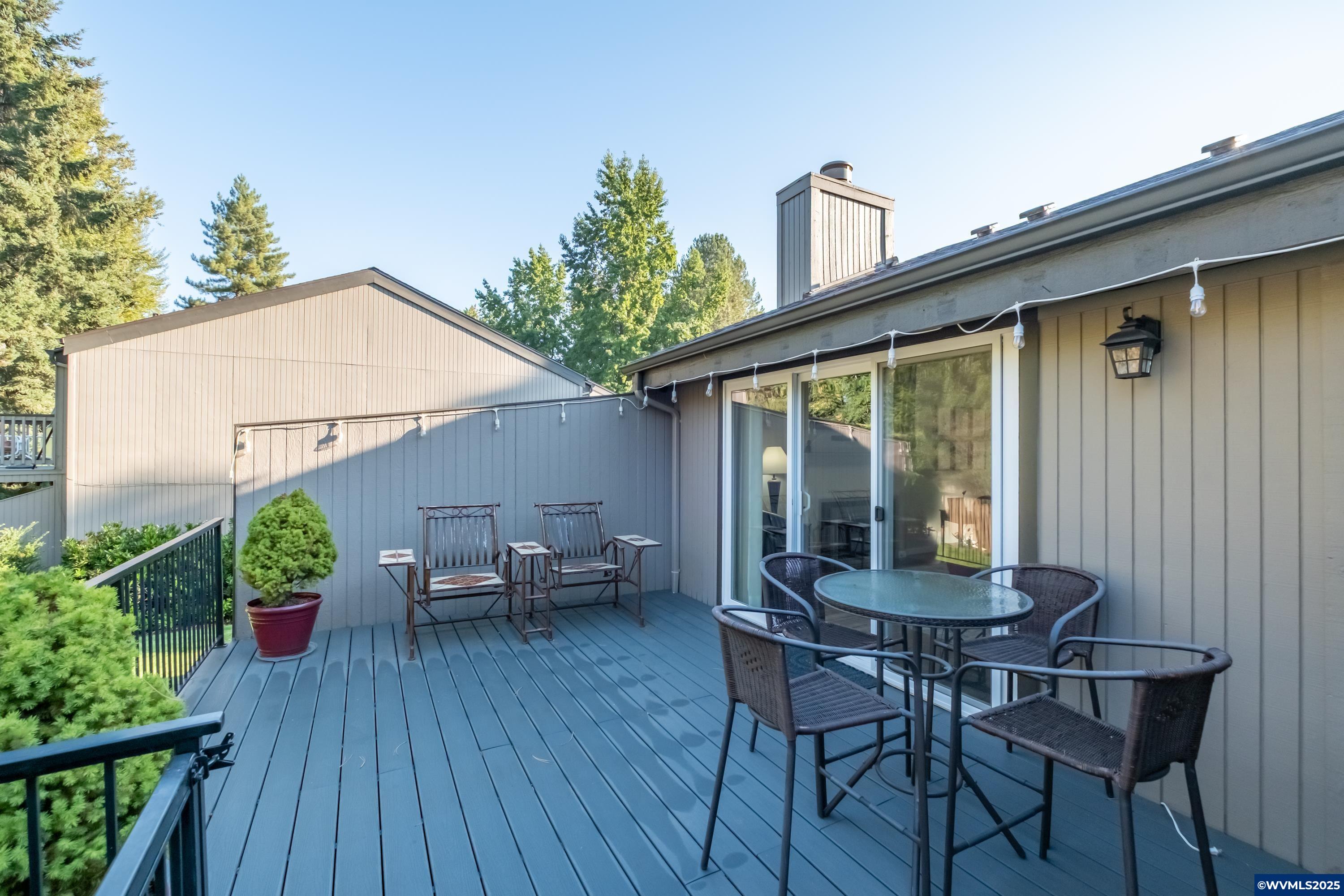 Salem, Oregon 97306, United States, 3 Bedrooms Bedrooms, ,2 BathroomsBathrooms,Residential,Active,216436