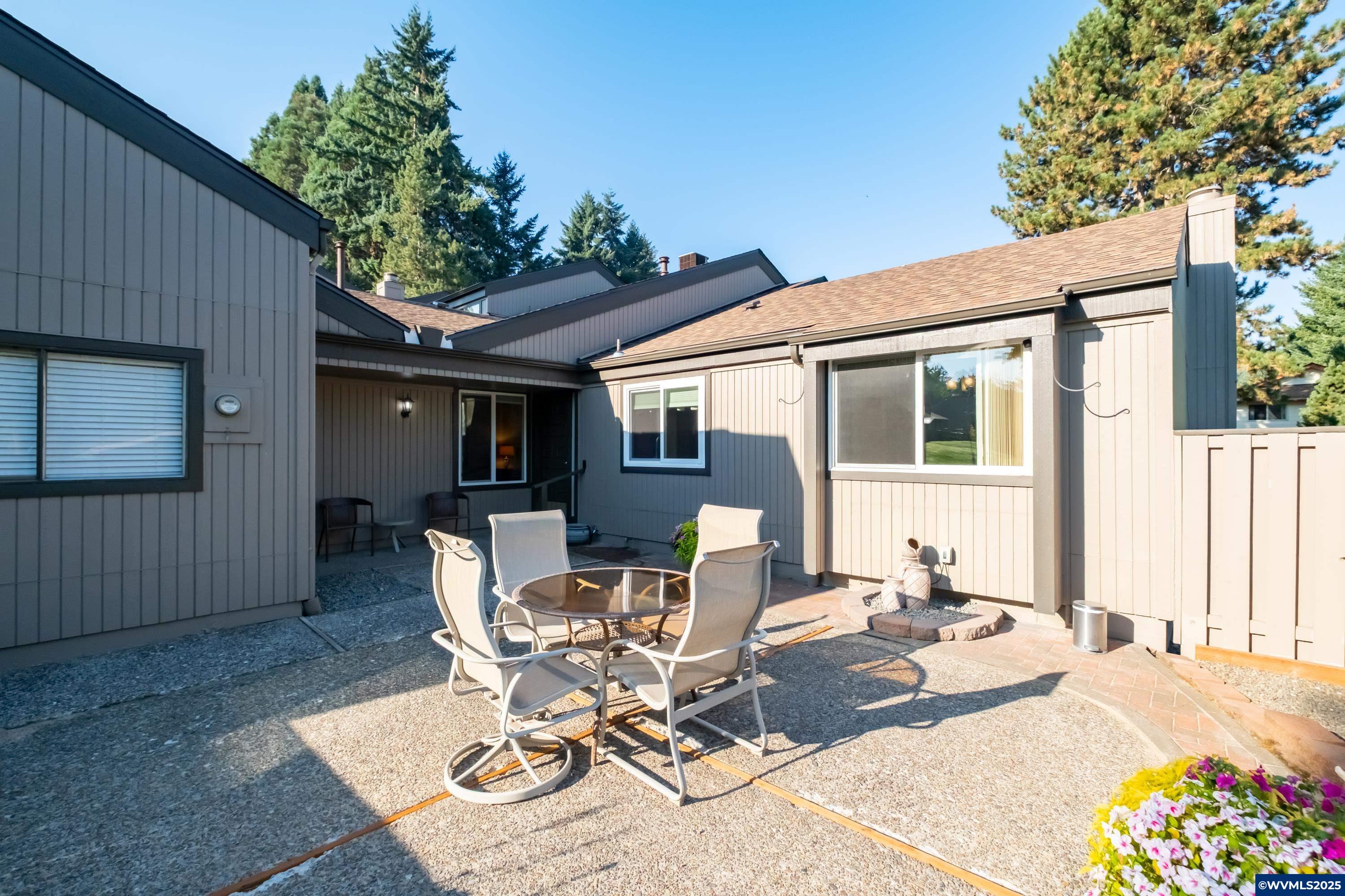 Salem, Oregon 97306, United States, 3 Bedrooms Bedrooms, ,2 BathroomsBathrooms,Residential,Active,216436