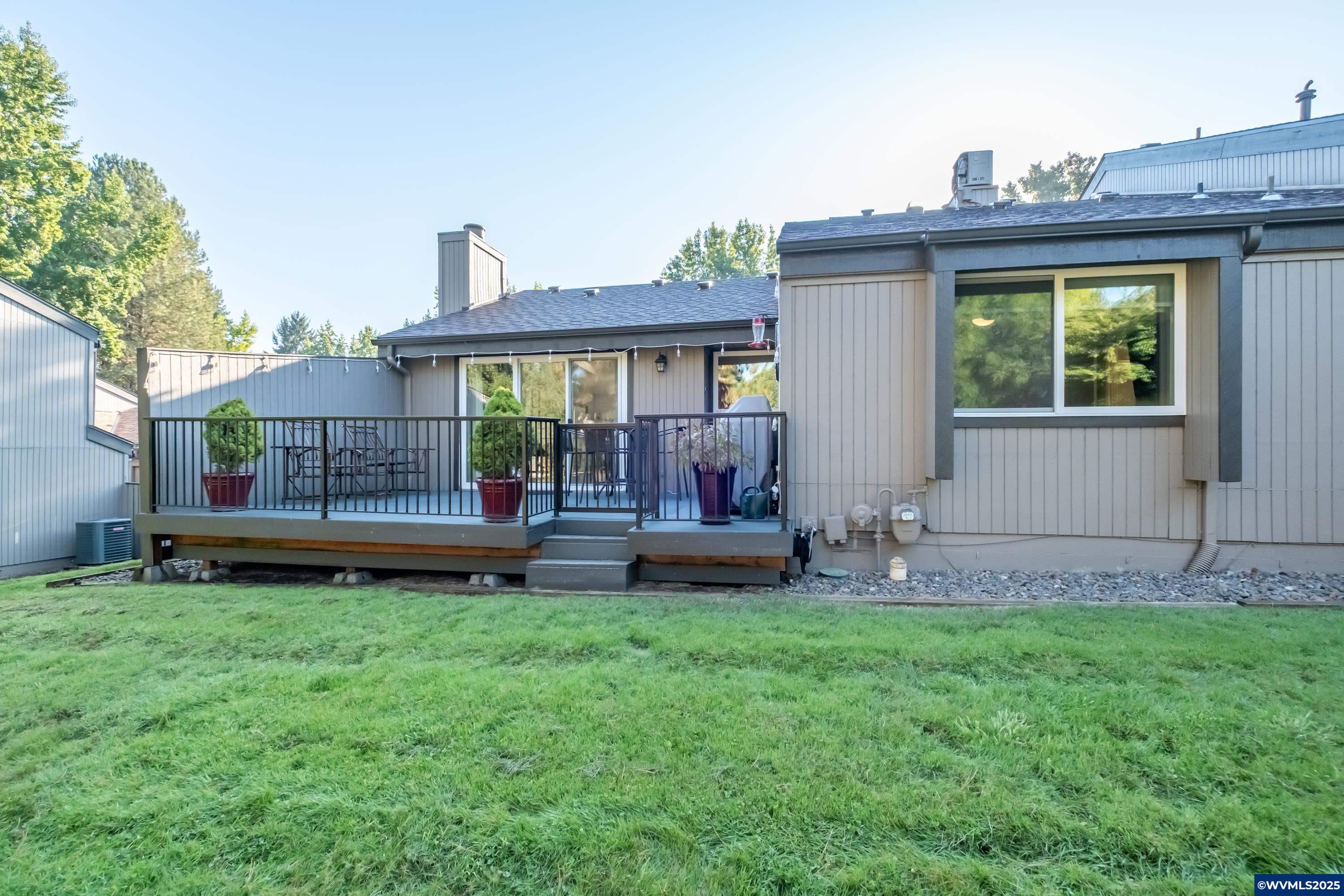 Salem, Oregon 97306, United States, 3 Bedrooms Bedrooms, ,2 BathroomsBathrooms,Residential,Active,216436