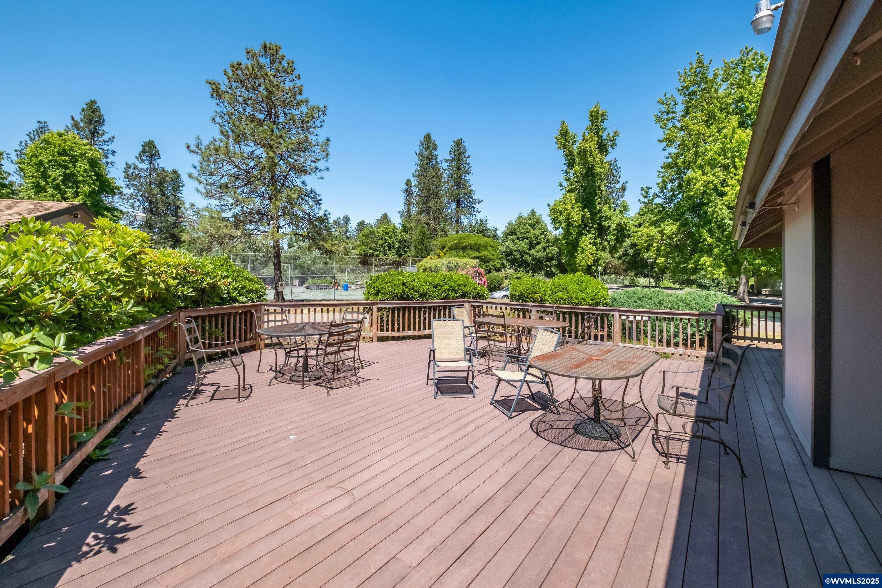 Salem, Oregon 97306, United States, 3 Bedrooms Bedrooms, ,2 BathroomsBathrooms,Residential,Active,216436