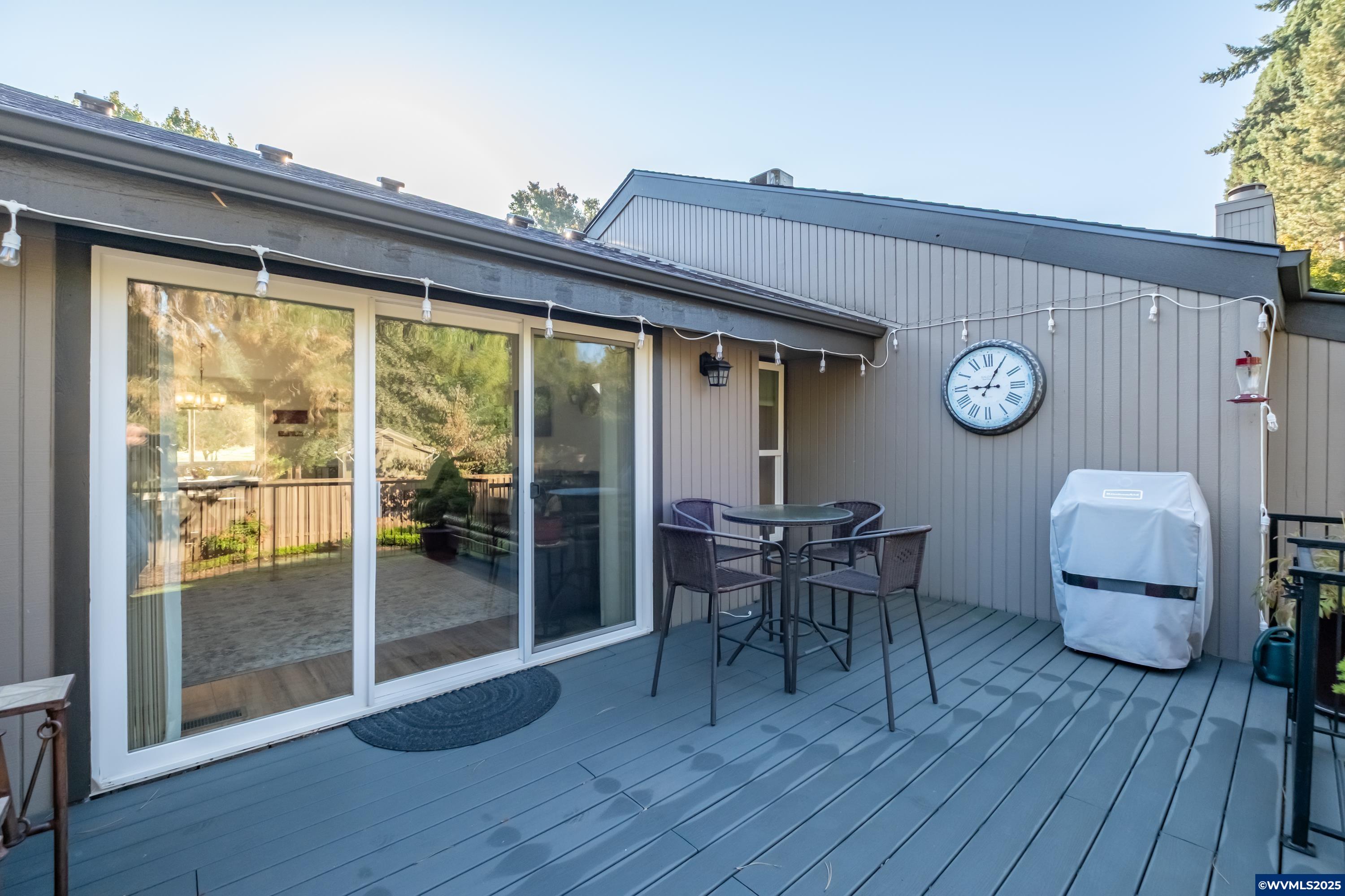 Salem, Oregon 97306, United States, 3 Bedrooms Bedrooms, ,2 BathroomsBathrooms,Residential,Active,216436