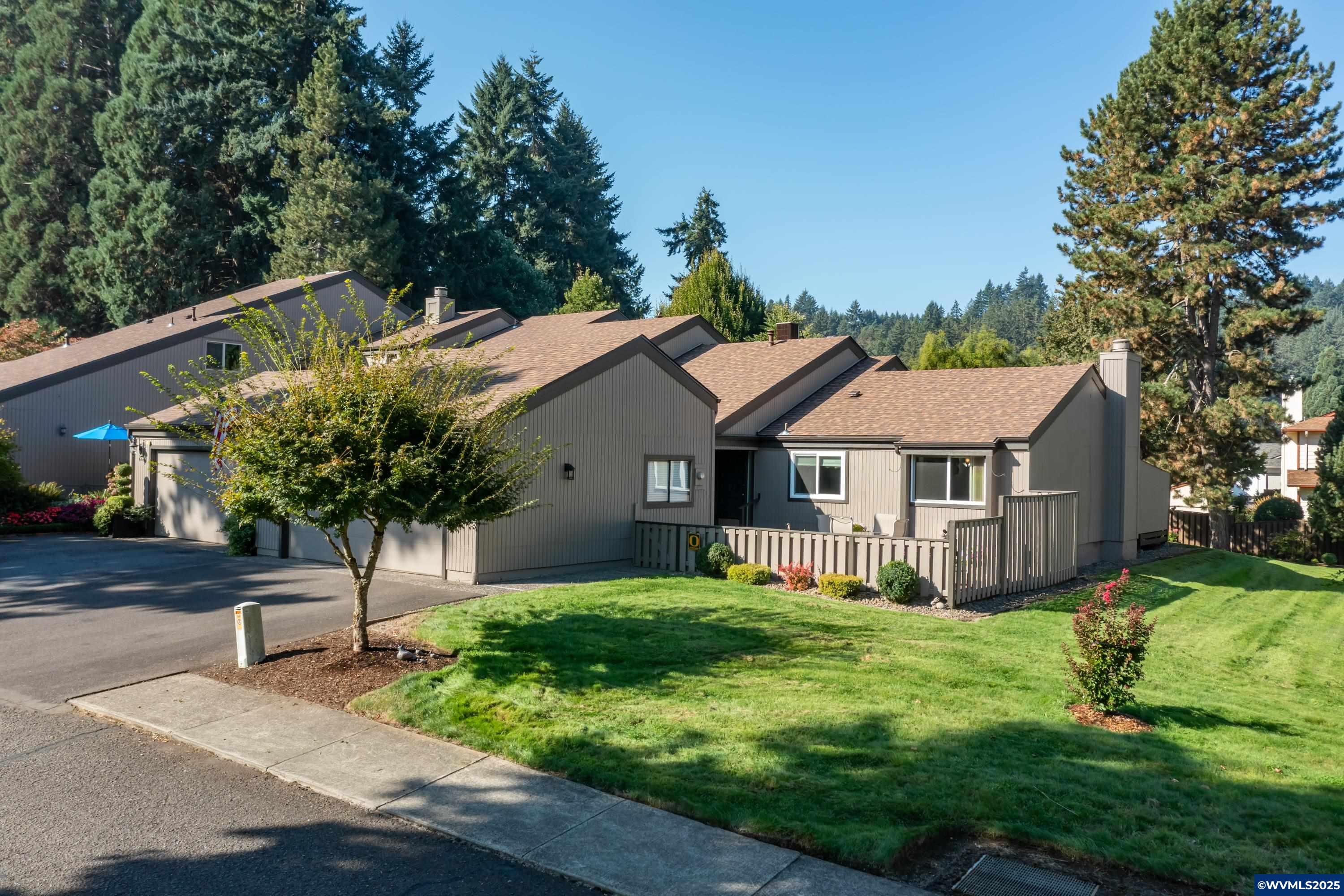 Salem, Oregon 97306, United States, 3 Bedrooms Bedrooms, ,2 BathroomsBathrooms,Residential,Active,216436