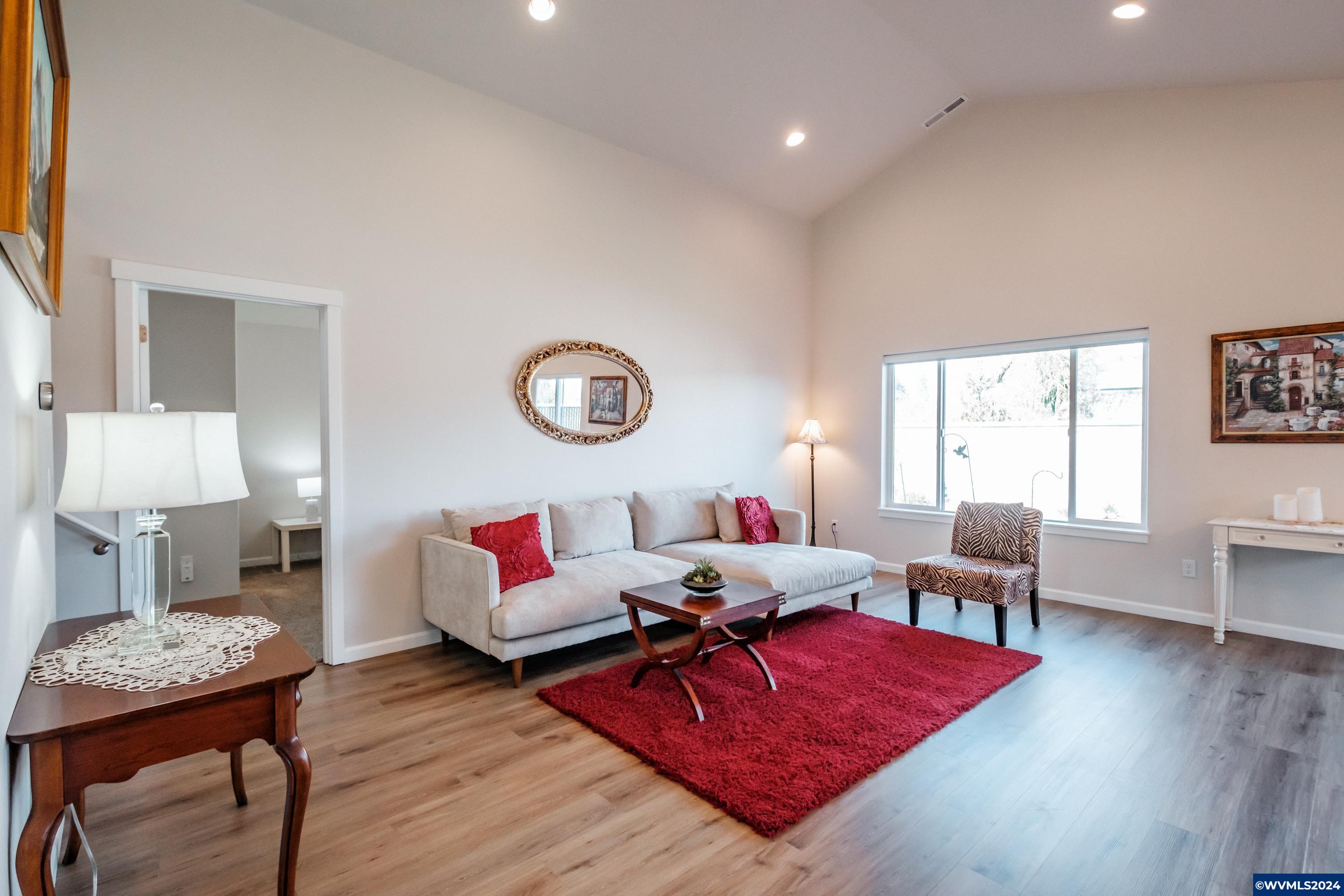 Dallas, Oregon 97338, United States, 3 Bedrooms Bedrooms, ,2 BathroomsBathrooms,Residential,Active,43343