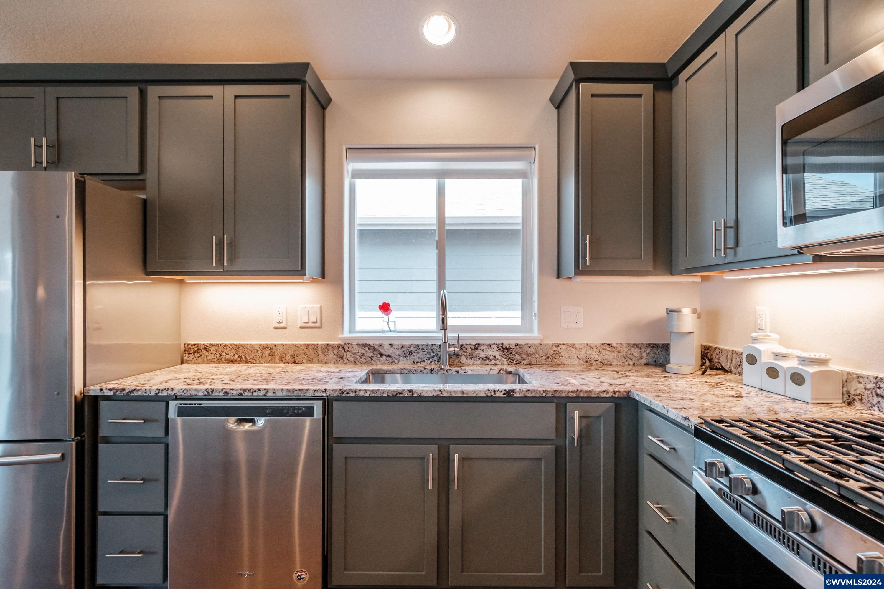 Dallas, Oregon 97338, United States, 3 Bedrooms Bedrooms, ,2 BathroomsBathrooms,Residential,Active,43343