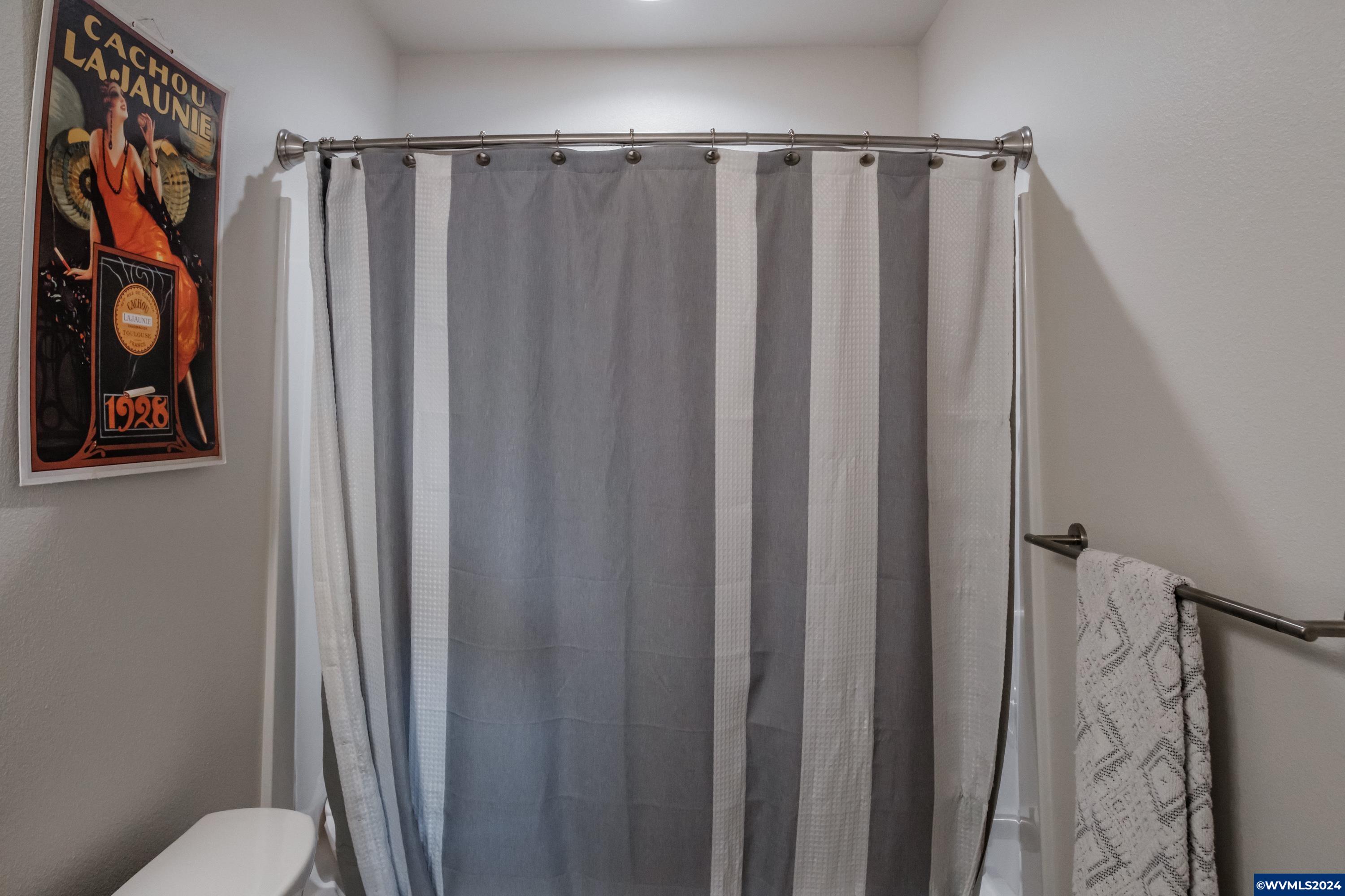 Dallas, Oregon 97338, United States, 3 Bedrooms Bedrooms, ,2 BathroomsBathrooms,Residential,Active,43343