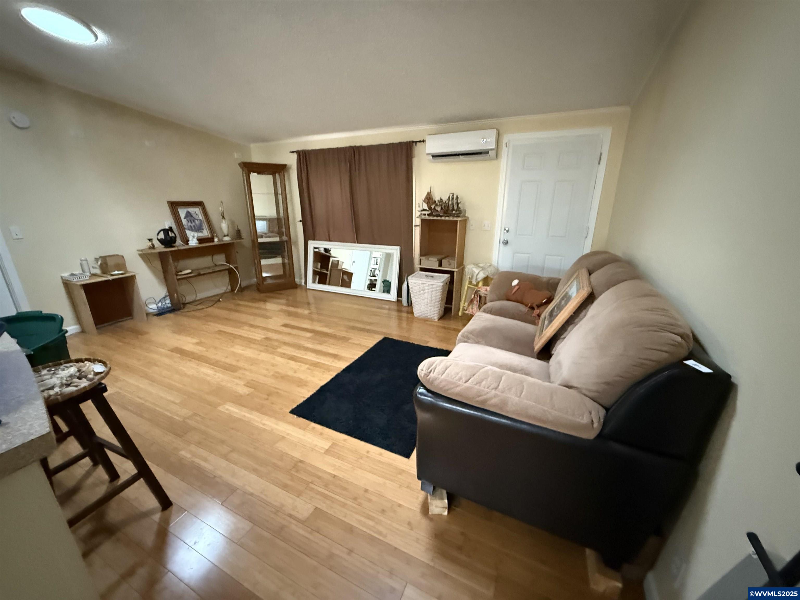 34505 Riverside (unit 9) Dr