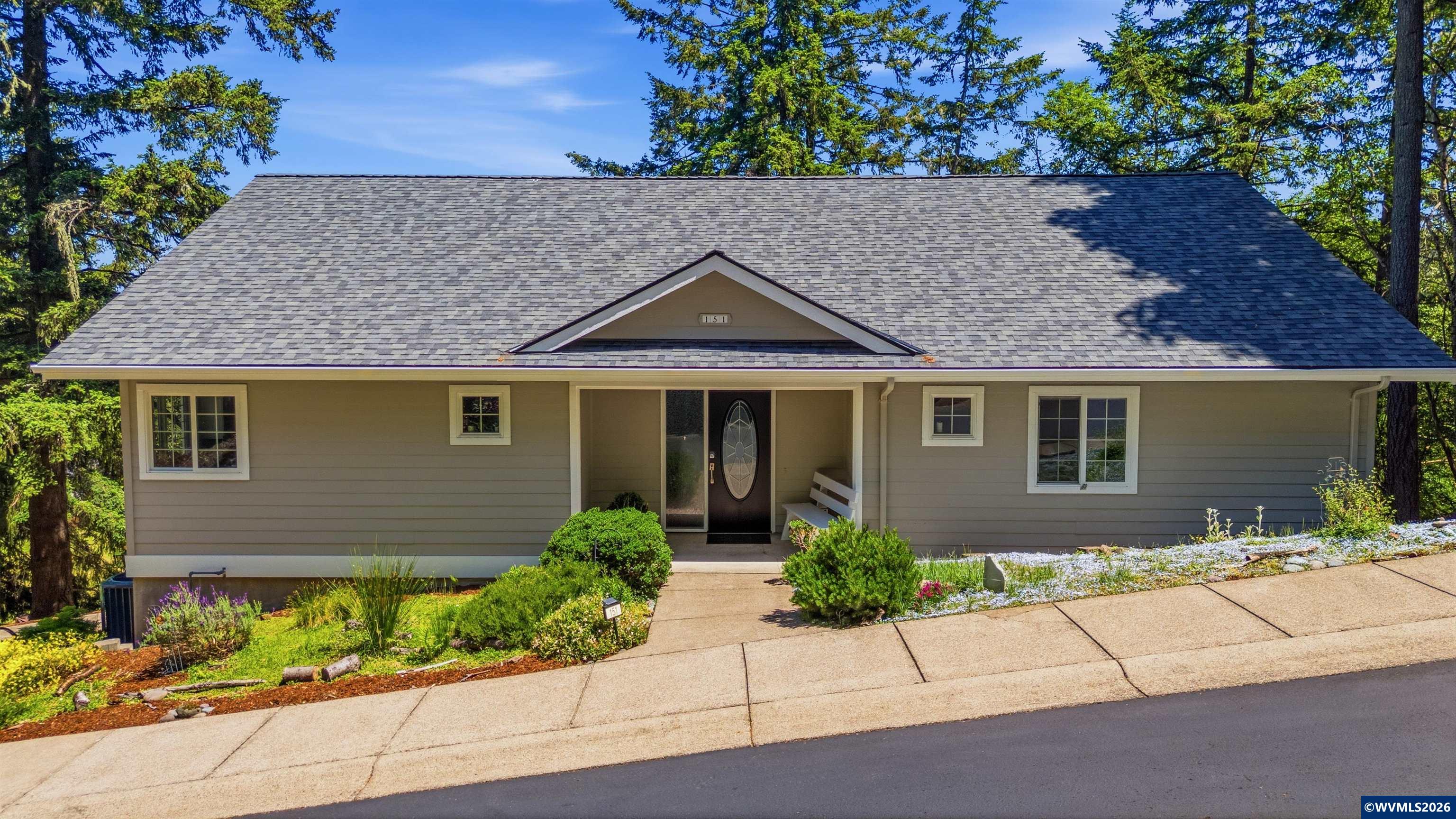 151 Rockridge Lp