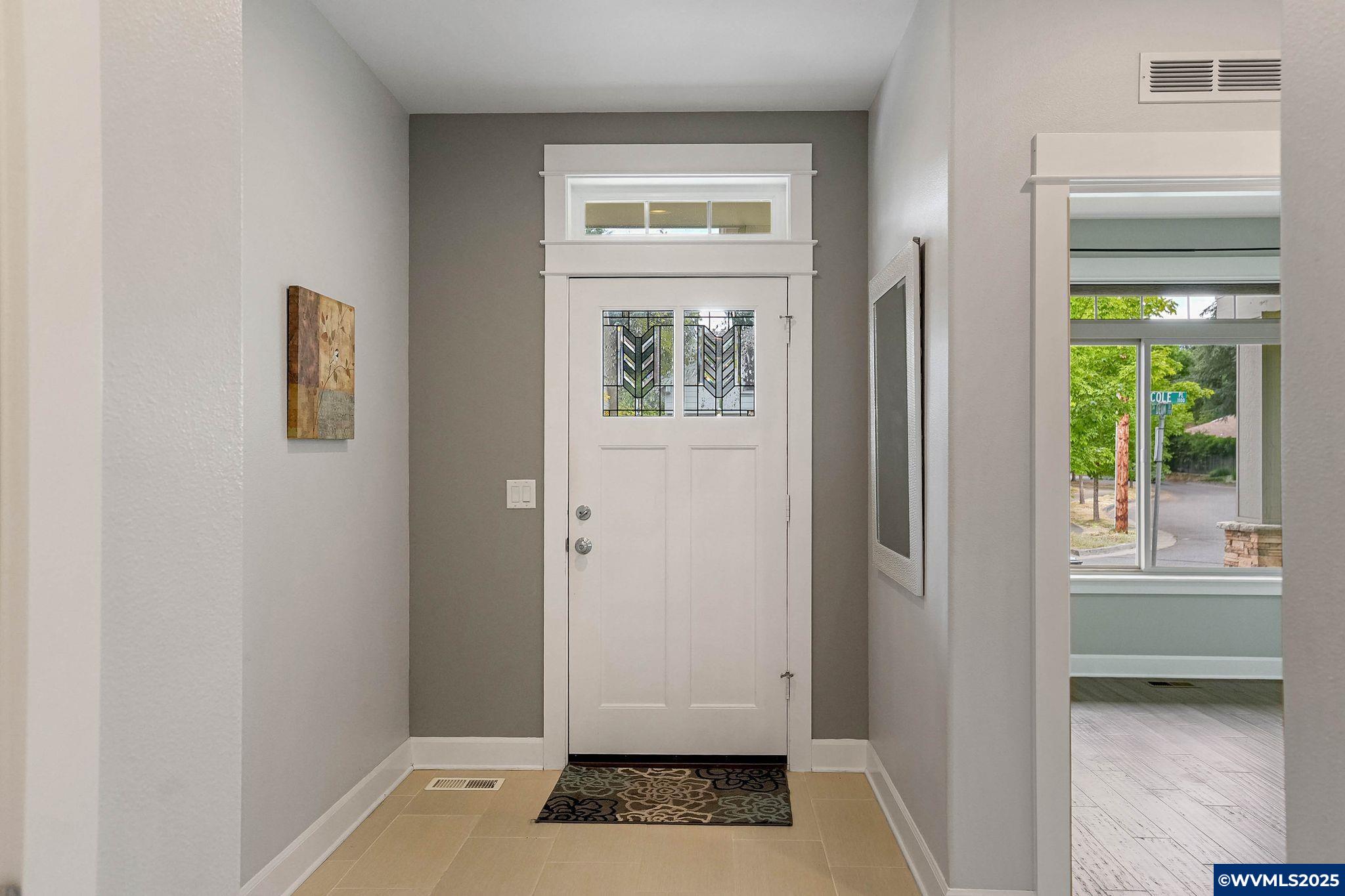 1125 Cole Pl