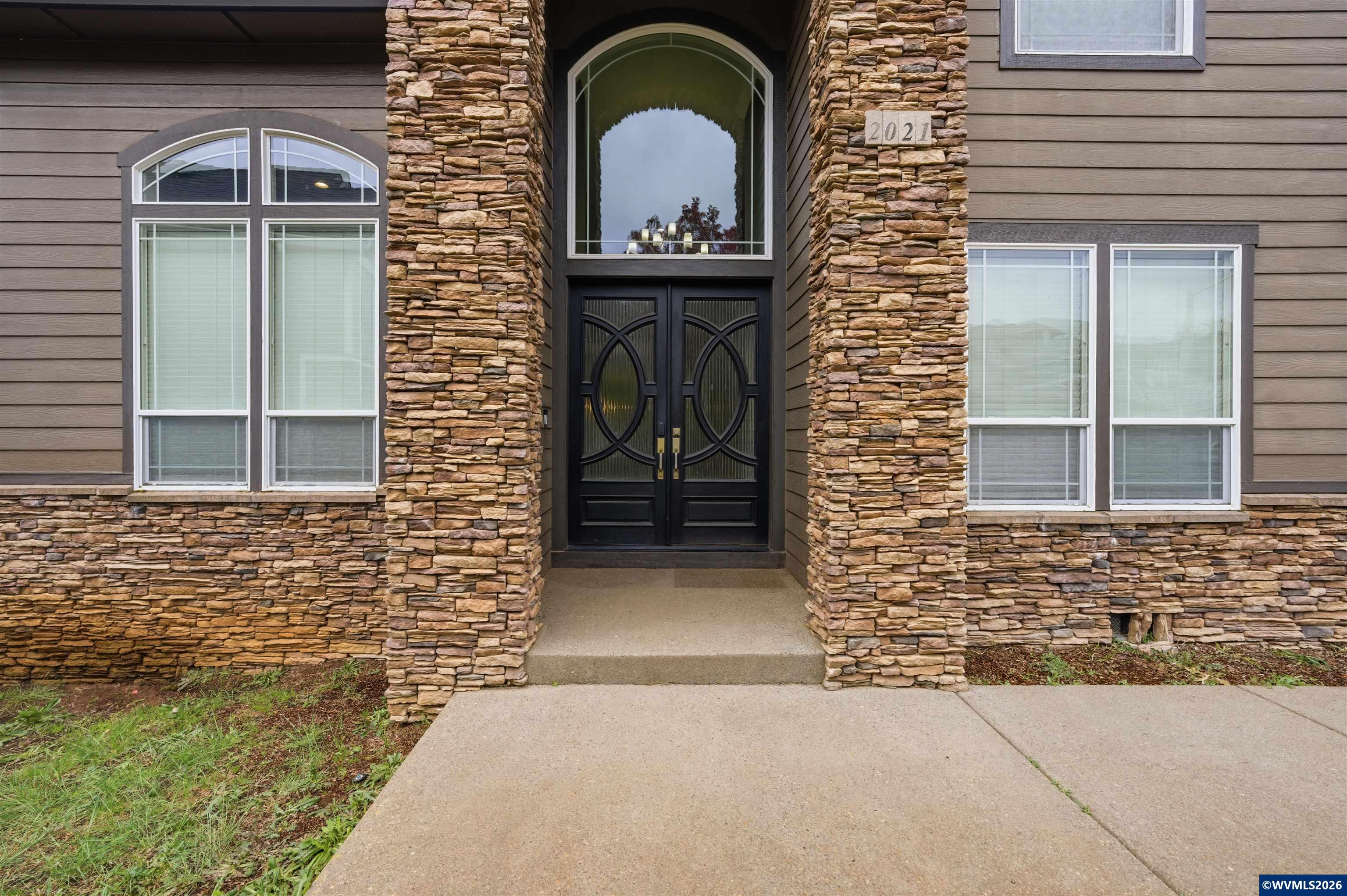 2021 Pikes Pass Ct SE