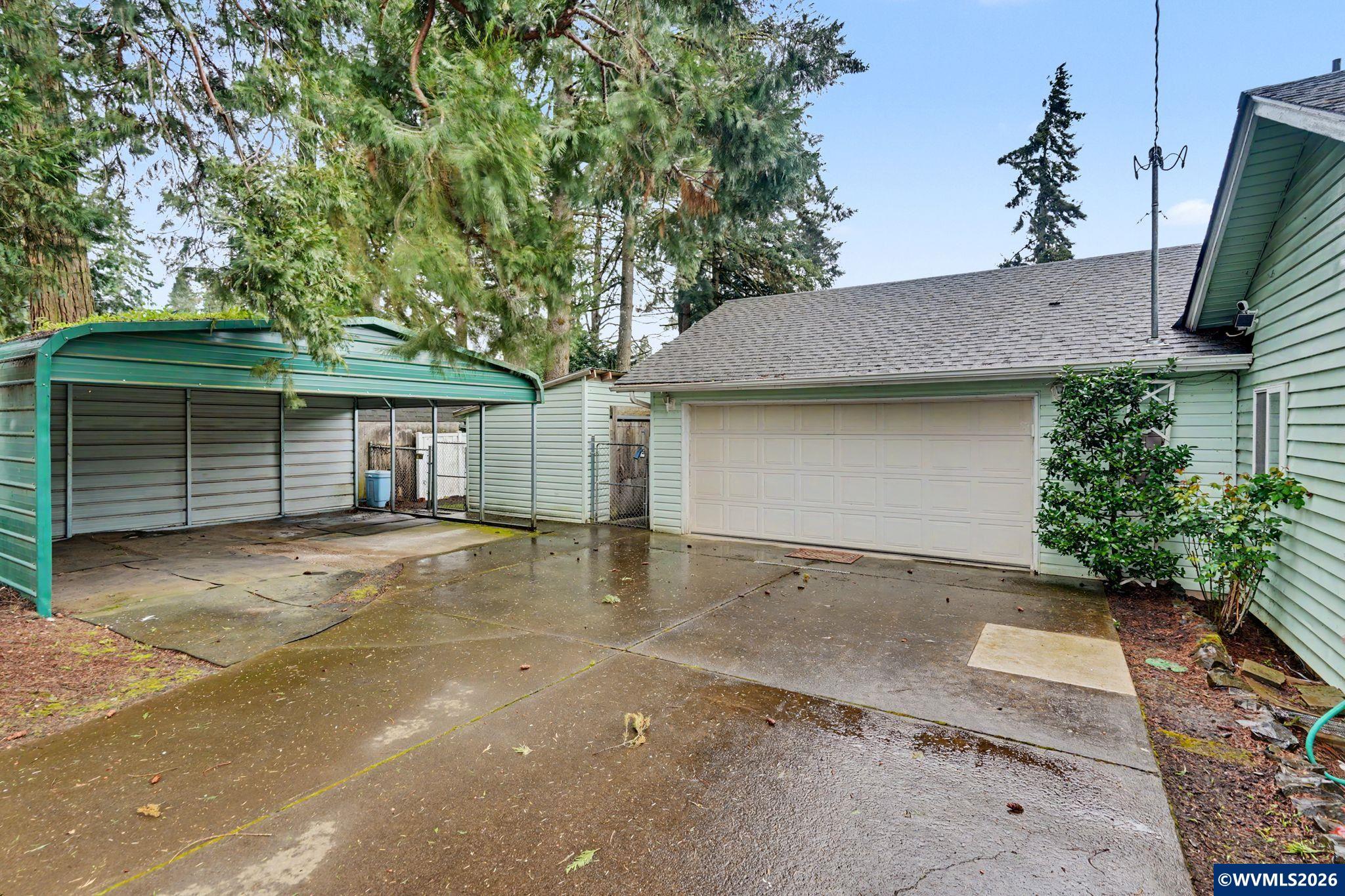 390 Salem Heights Av S