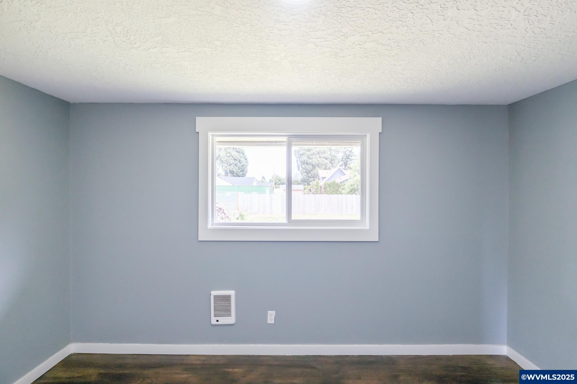 Salem, Oregon 97301, United States, 3 Bedrooms Bedrooms, ,1 BathroomBathrooms,Residential,Active,133851