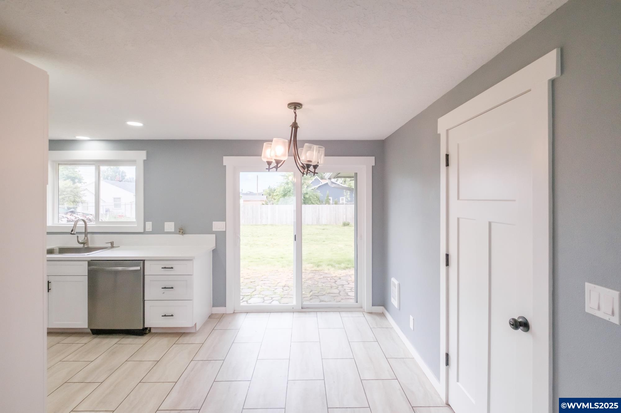 Salem, Oregon 97301, United States, 3 Bedrooms Bedrooms, ,1 BathroomBathrooms,Residential,Active,133851