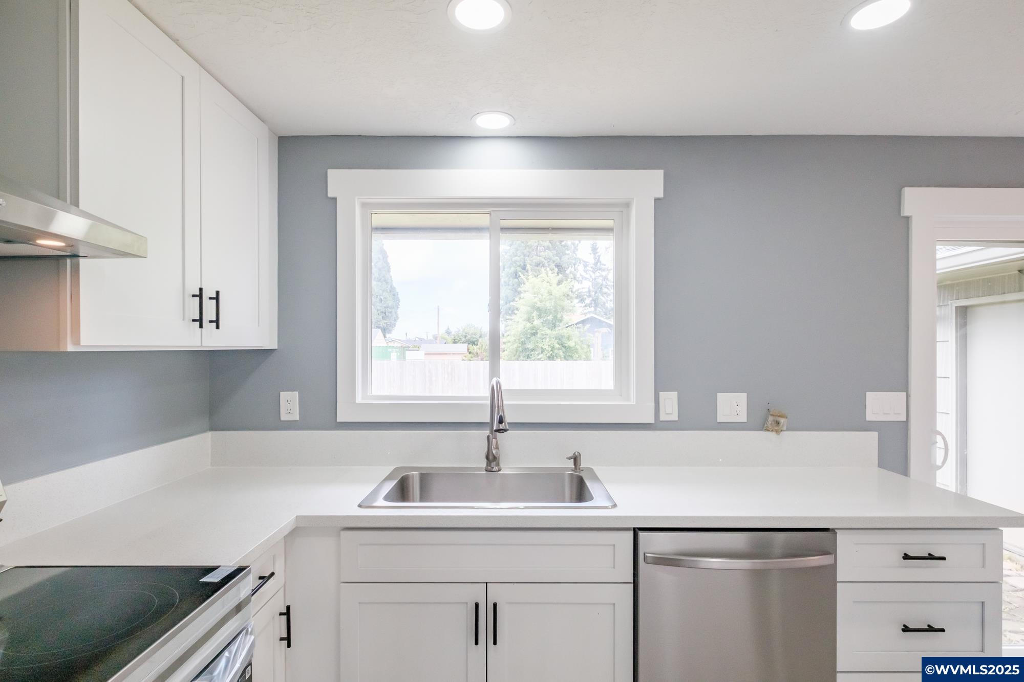 Salem, Oregon 97301, United States, 3 Bedrooms Bedrooms, ,1 BathroomBathrooms,Residential,Active,133851