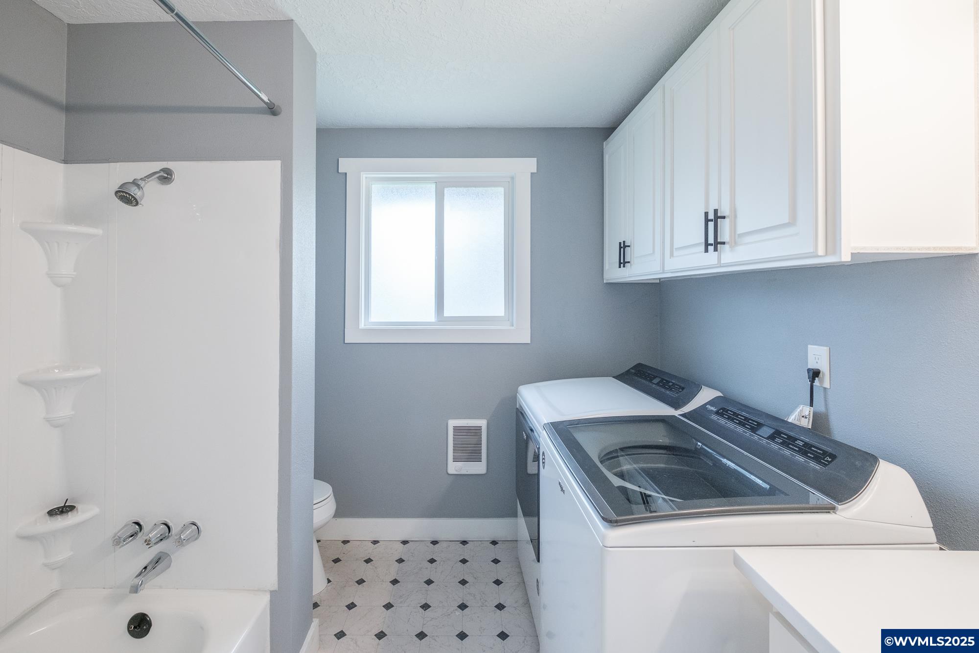 Salem, Oregon 97301, United States, 3 Bedrooms Bedrooms, ,1 BathroomBathrooms,Residential,Active,133851