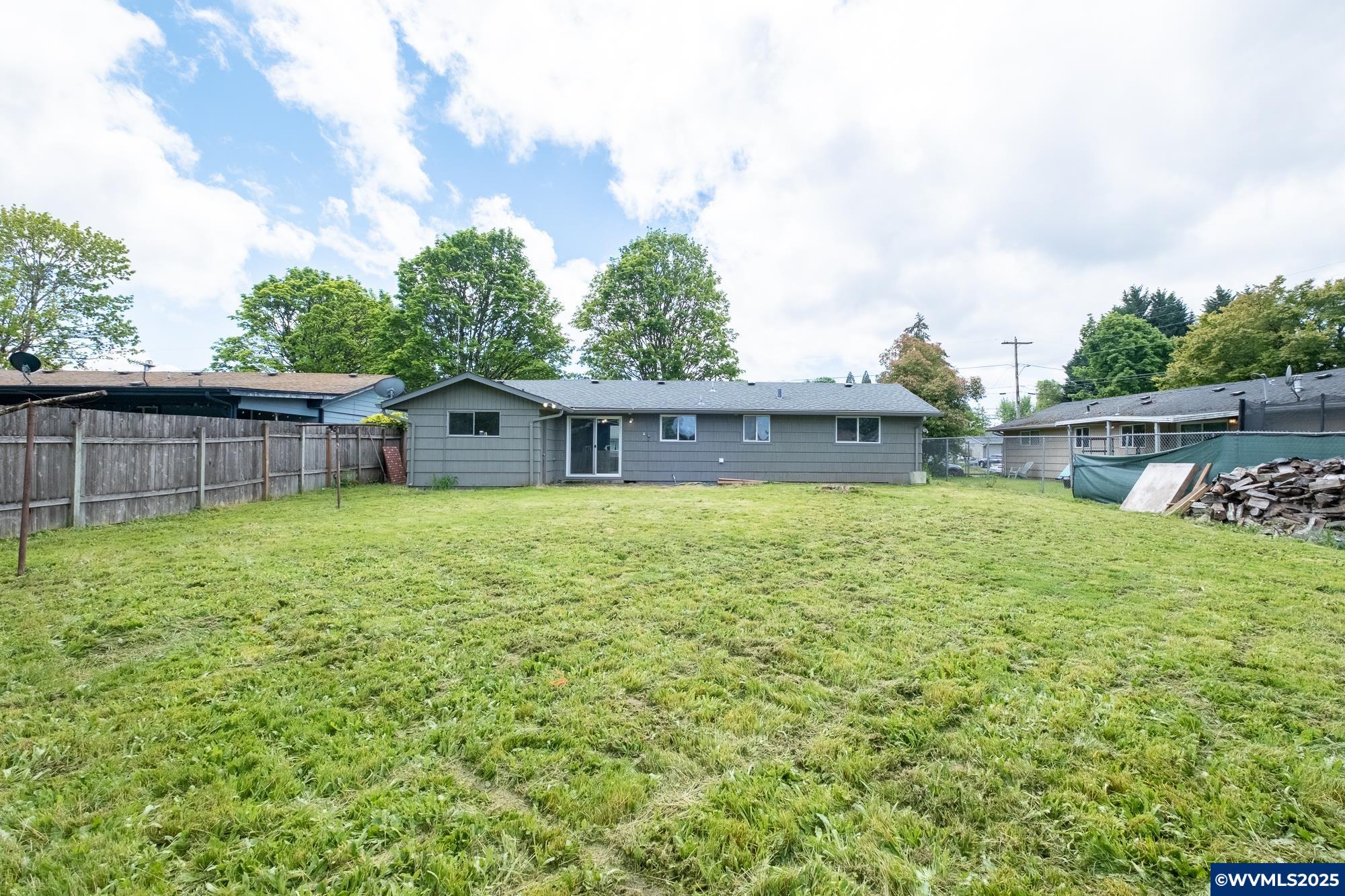 Salem, Oregon 97301, United States, 3 Bedrooms Bedrooms, ,1 BathroomBathrooms,Residential,Active,133851