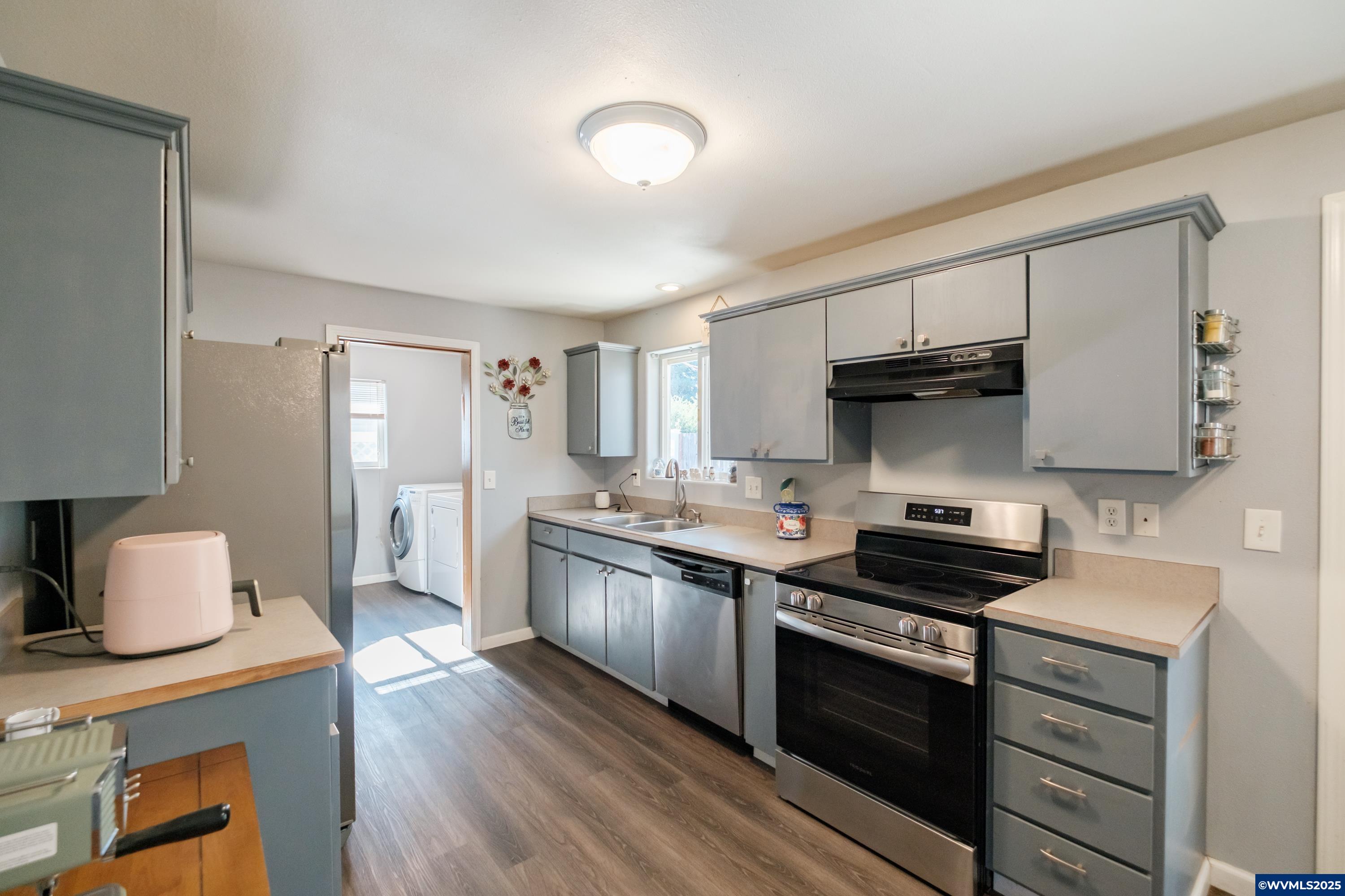 4676 Mahogany Ln
