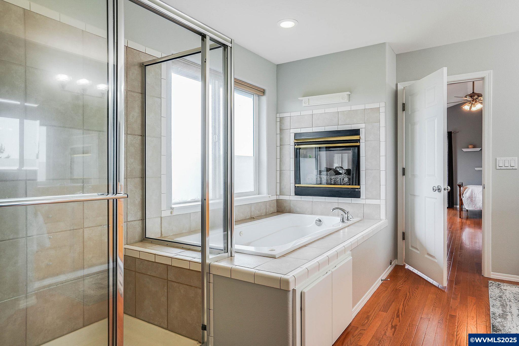 Salem, Oregon 97304, United States, 4 Bedrooms Bedrooms, ,3 BathroomsBathrooms,Residential,Active,148091