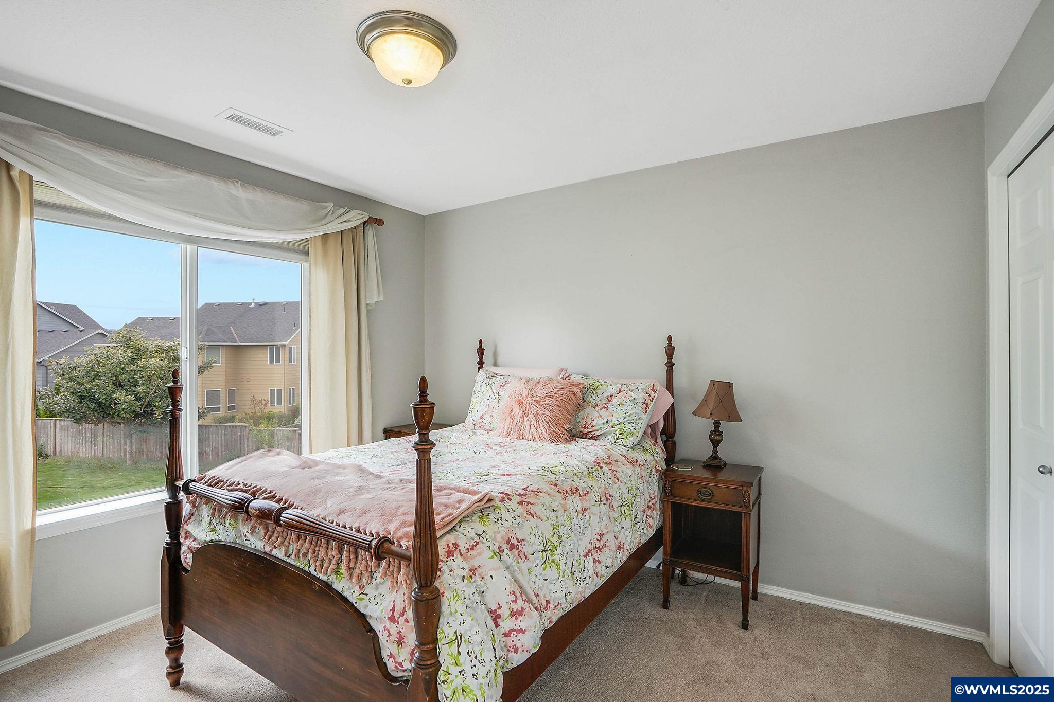 Salem, Oregon 97304, United States, 4 Bedrooms Bedrooms, ,3 BathroomsBathrooms,Residential,Active,148091