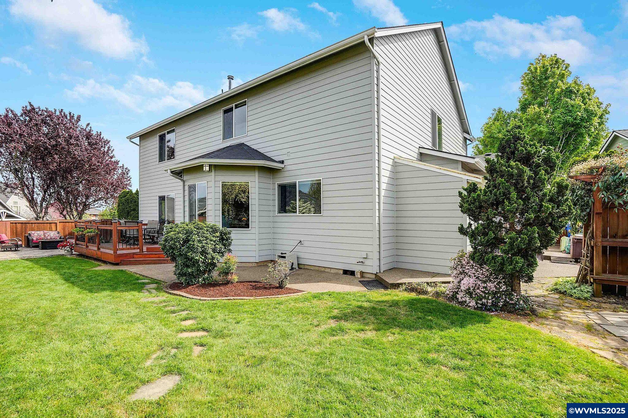 Salem, Oregon 97304, United States, 4 Bedrooms Bedrooms, ,3 BathroomsBathrooms,Residential,Active,148091