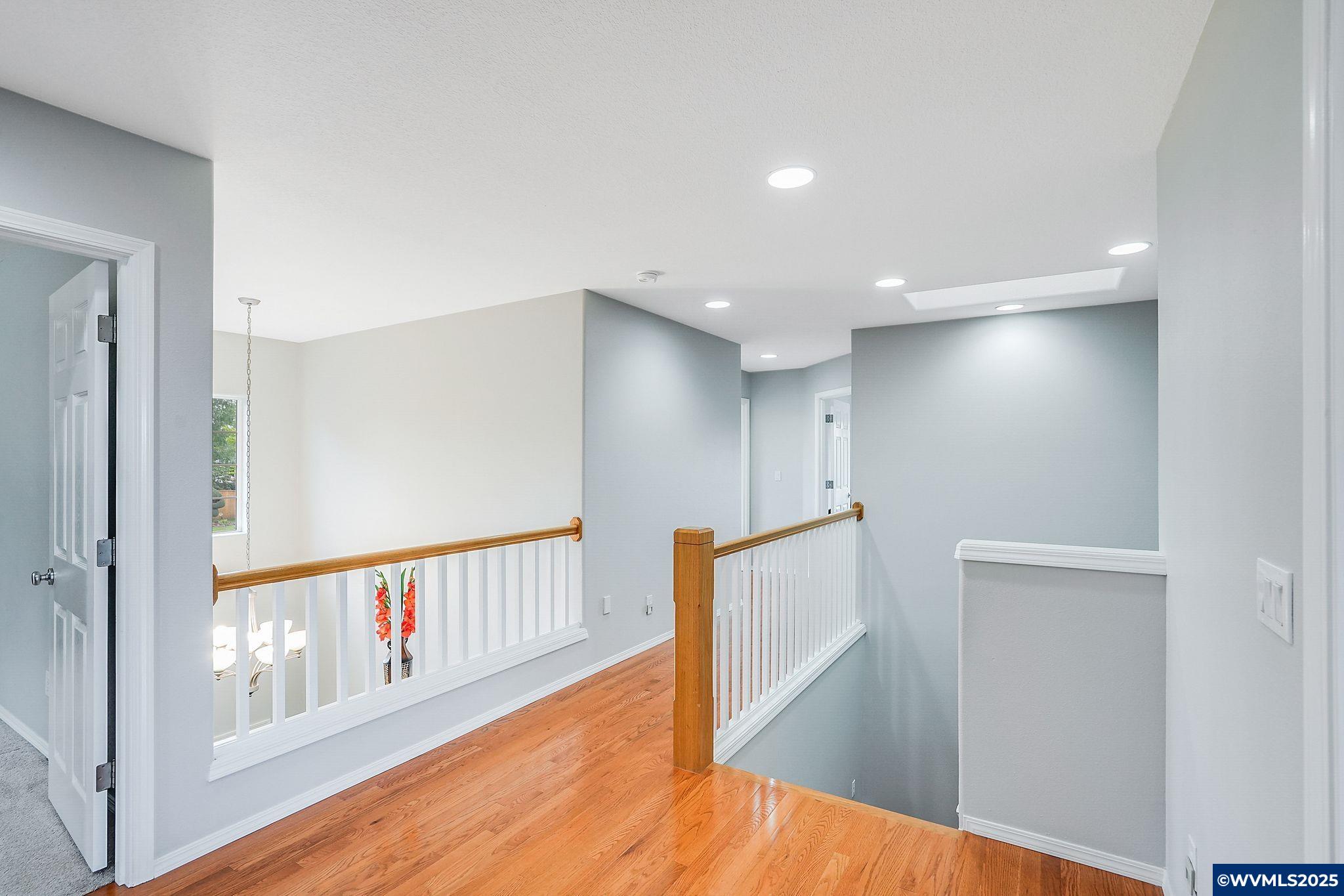 Salem, Oregon 97304, United States, 4 Bedrooms Bedrooms, ,3 BathroomsBathrooms,Residential,Active,148091