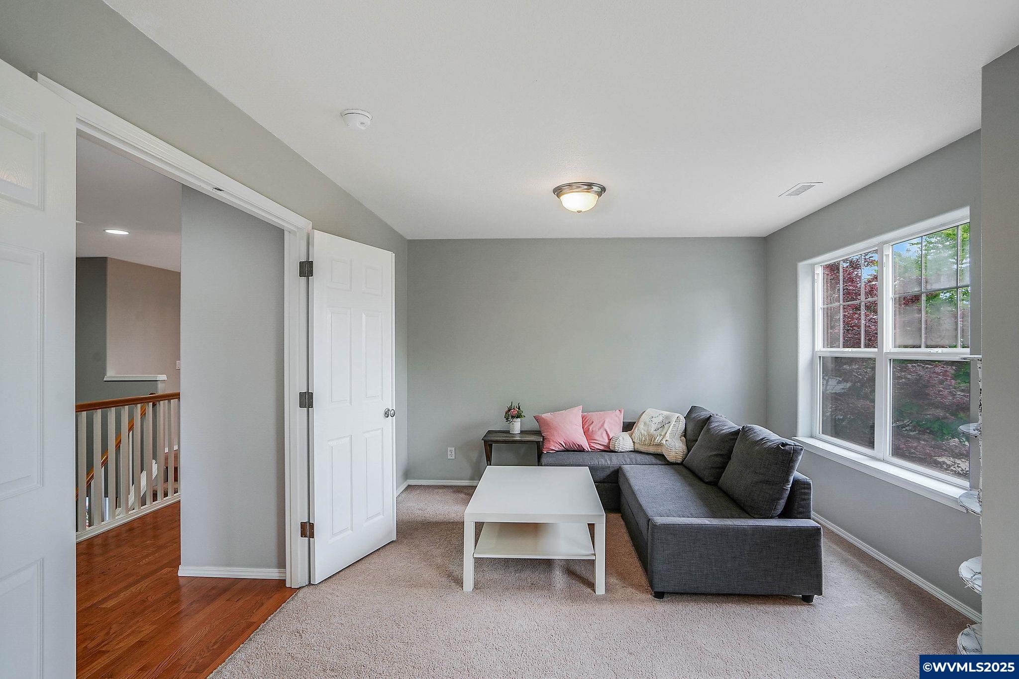 Salem, Oregon 97304, United States, 4 Bedrooms Bedrooms, ,3 BathroomsBathrooms,Residential,Active,148091