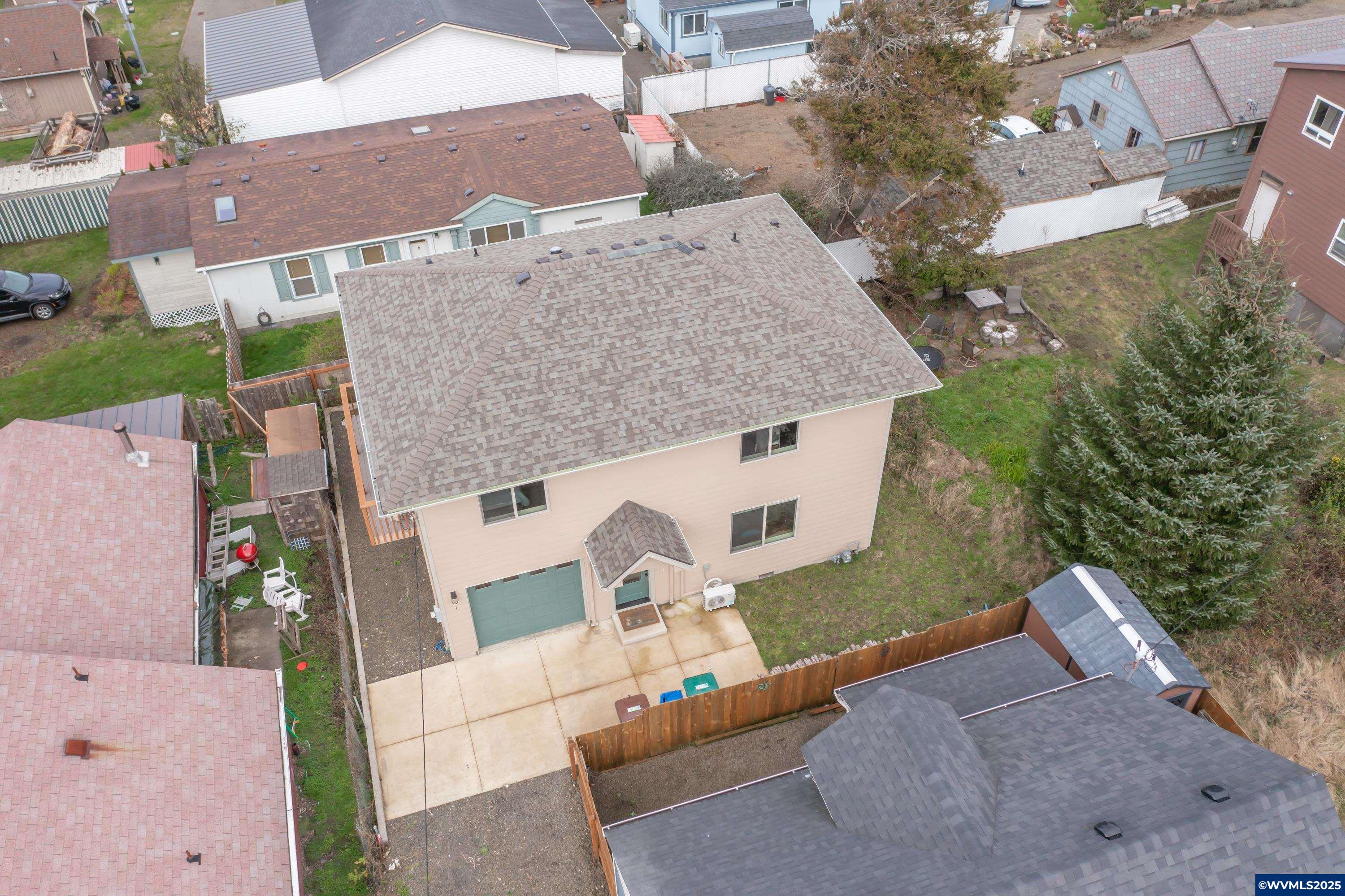 Gleneden Beach, Oregon 97388, United States, 2 Bedrooms Bedrooms, ,3 BathroomsBathrooms,Residential,Active,17126