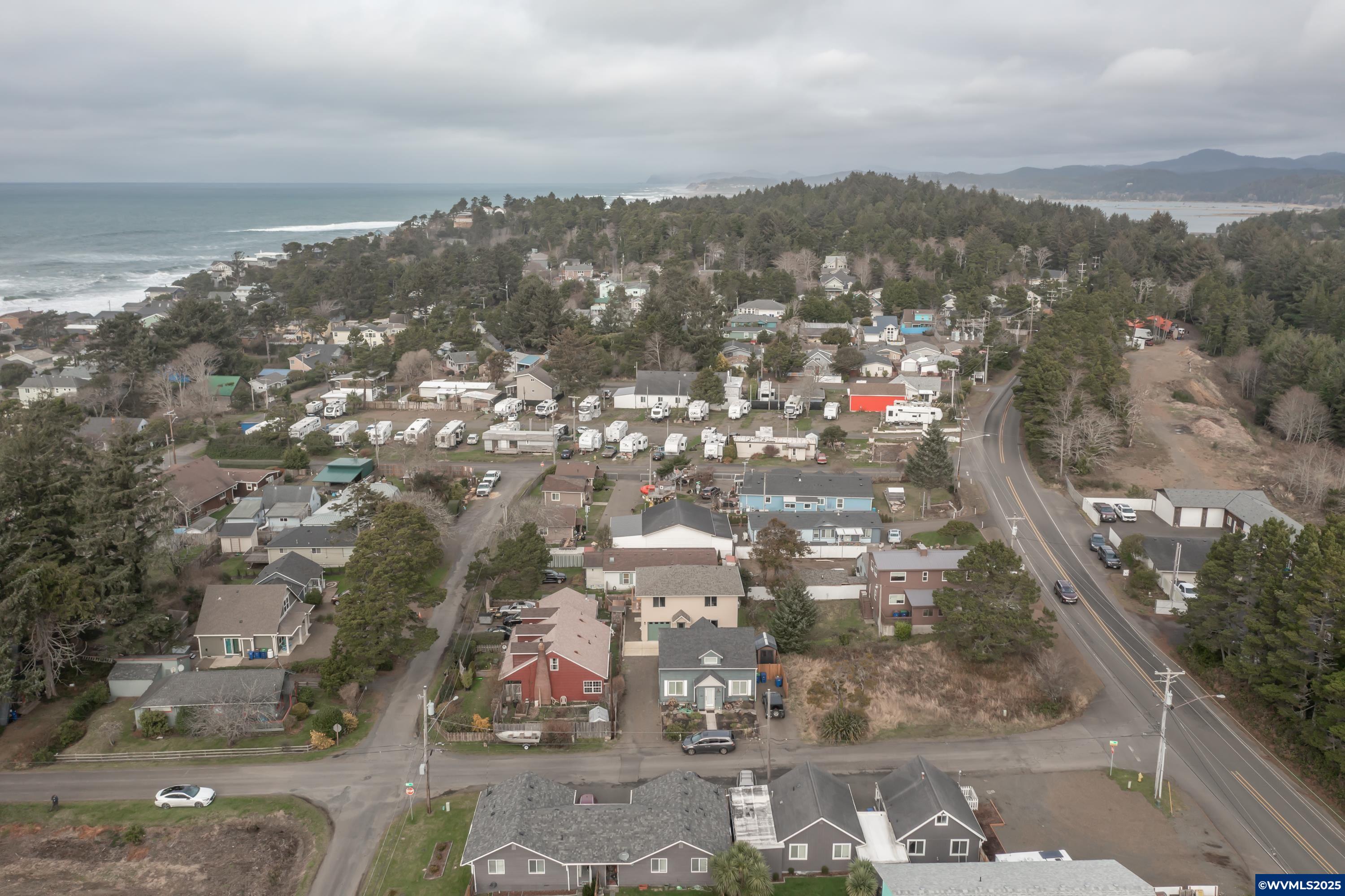 Gleneden Beach, Oregon 97388, United States, 2 Bedrooms Bedrooms, ,3 BathroomsBathrooms,Residential,Active,17126
