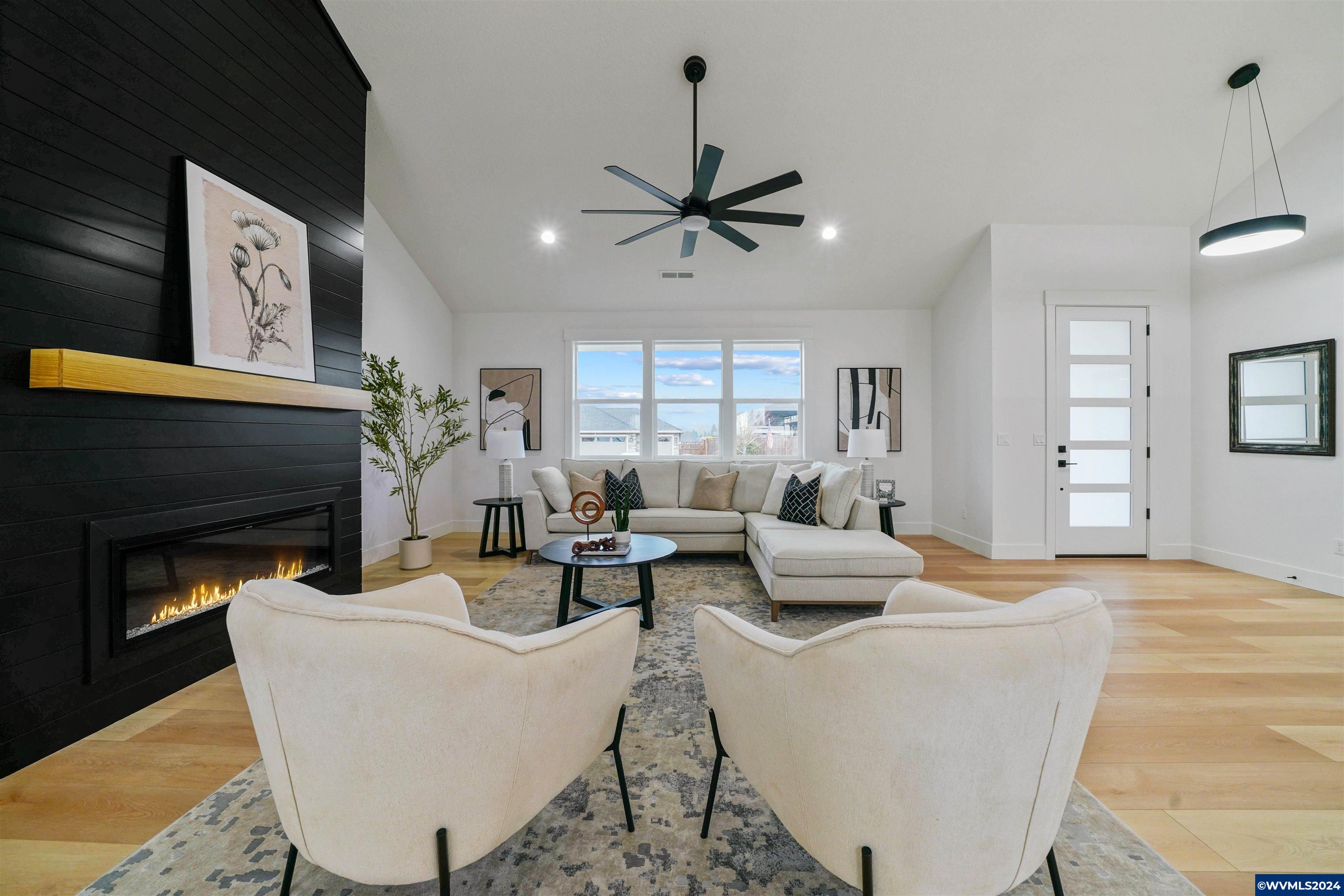 2520 Riverstone Lp