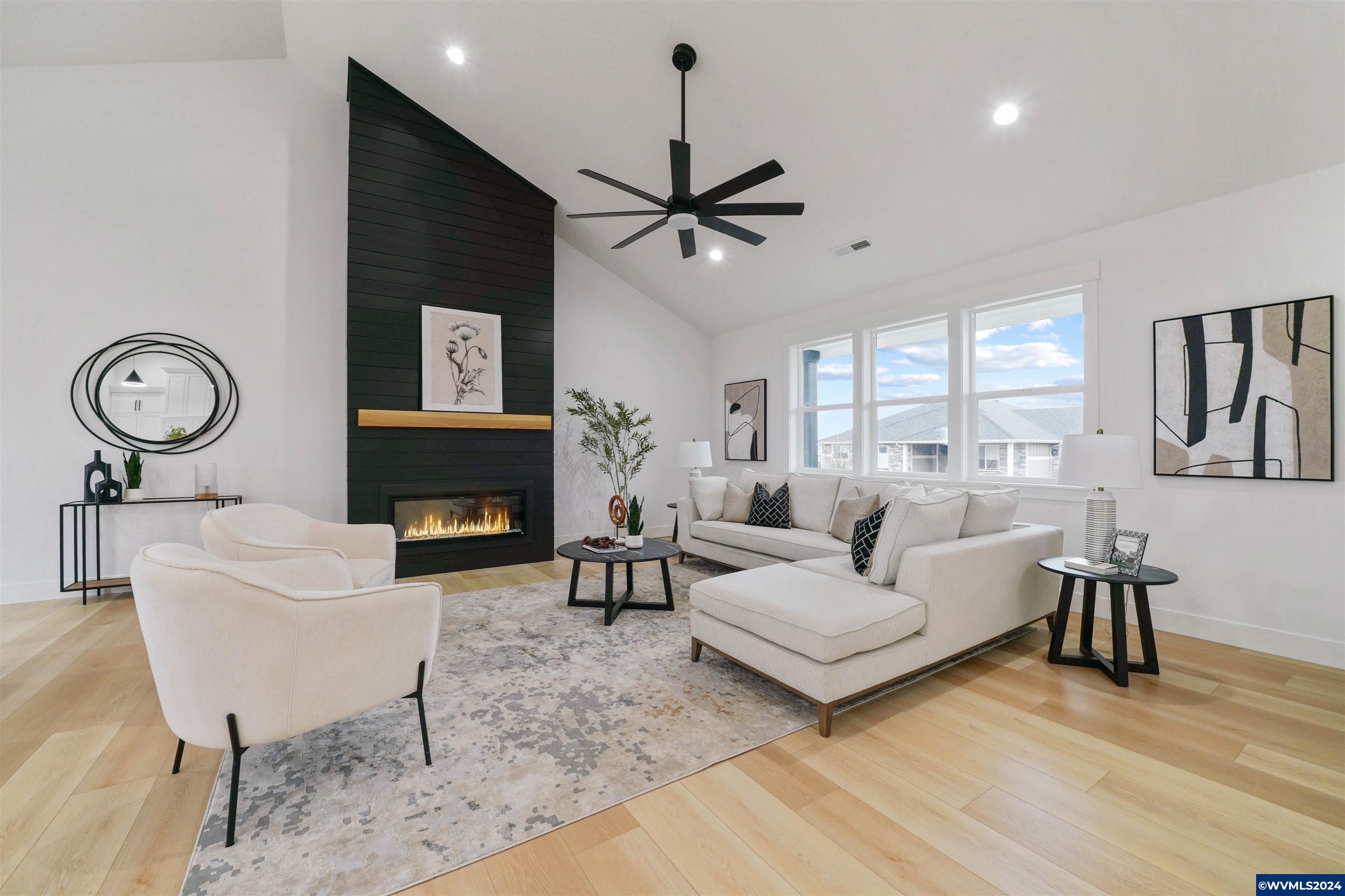 2520 Riverstone Lp