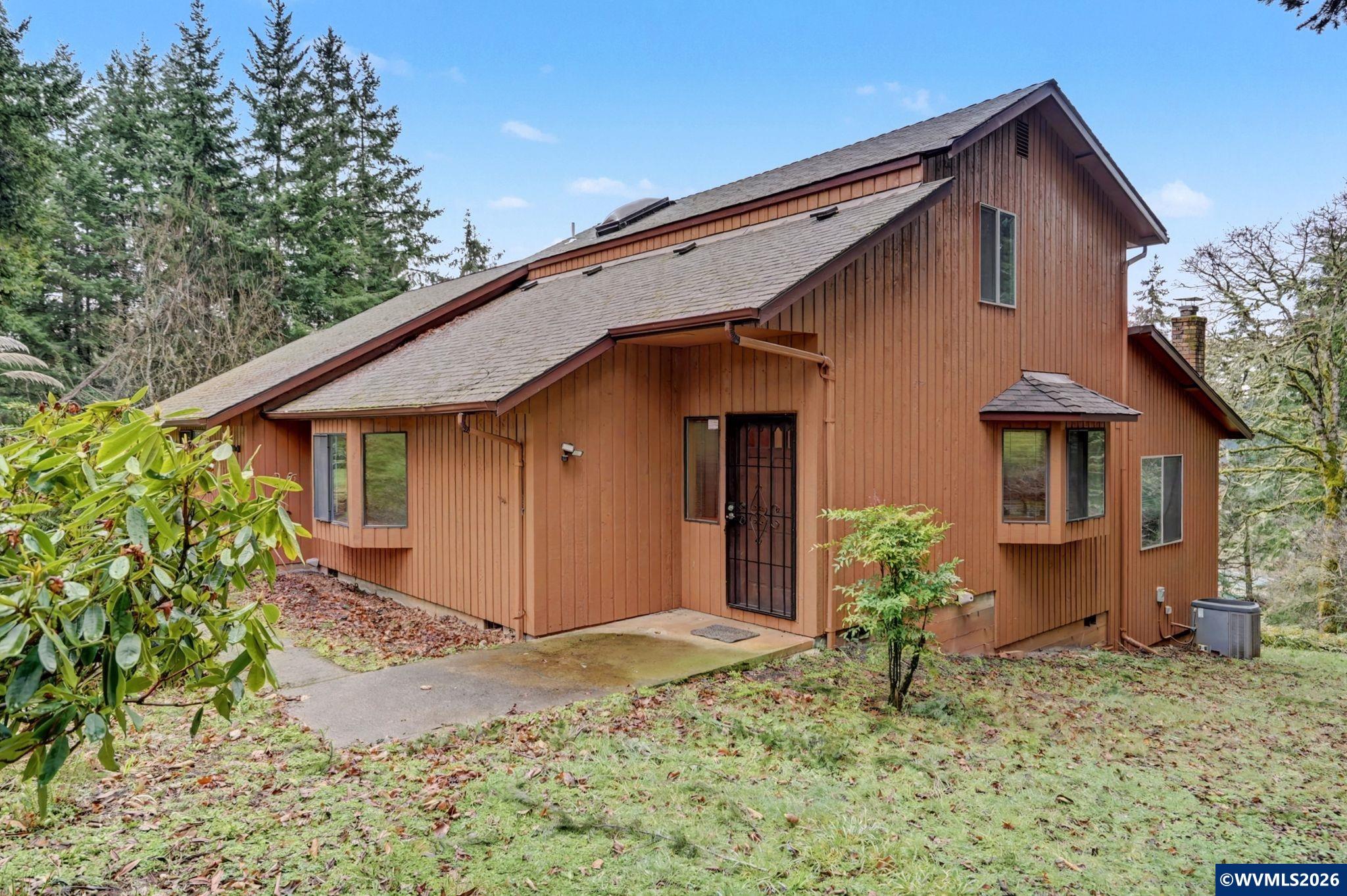 6683 Indian Springs Rd NE