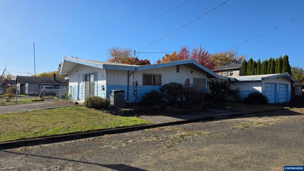 575 N 9TH ST, HARRISBURG, OR 97446 - Image 568174e00c2313ea481aa17d99df360c/1590865968