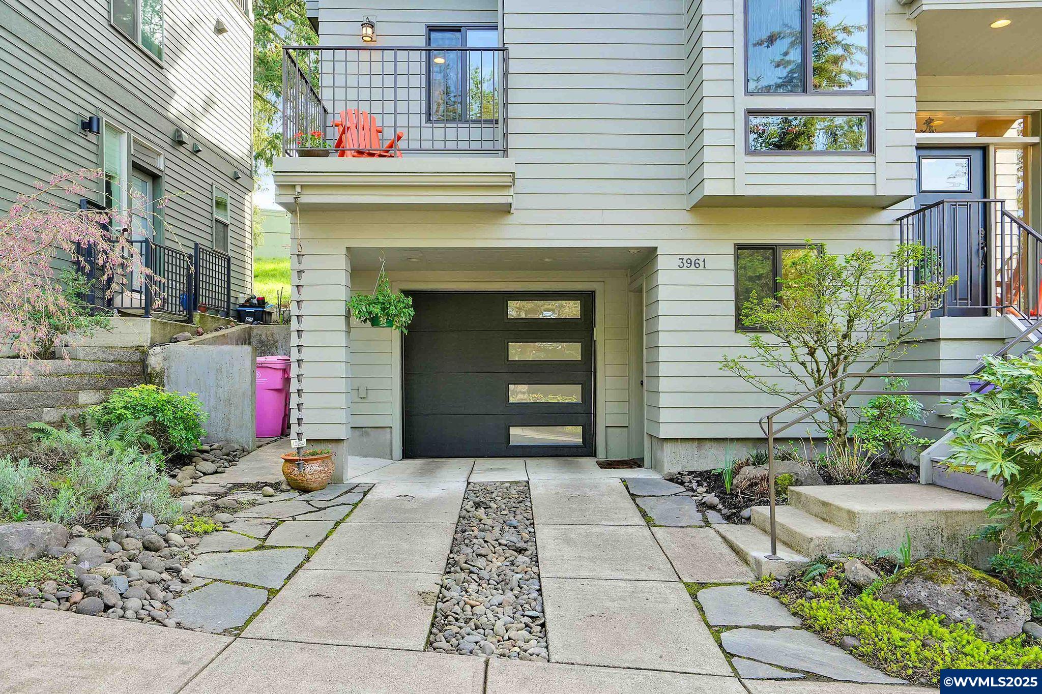 Salem, Oregon 97302, United States, 3 Bedrooms Bedrooms, ,3 BathroomsBathrooms,Residential,Active,95835